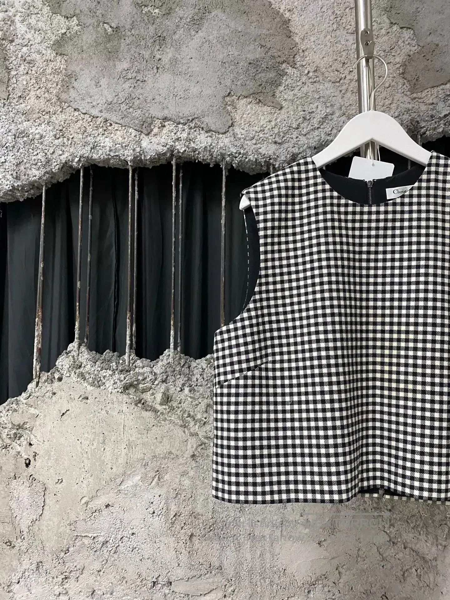 Dior black and white checkered vest by Dior. Size US M / EU 48-50 / 2 - 3 Thumbnail