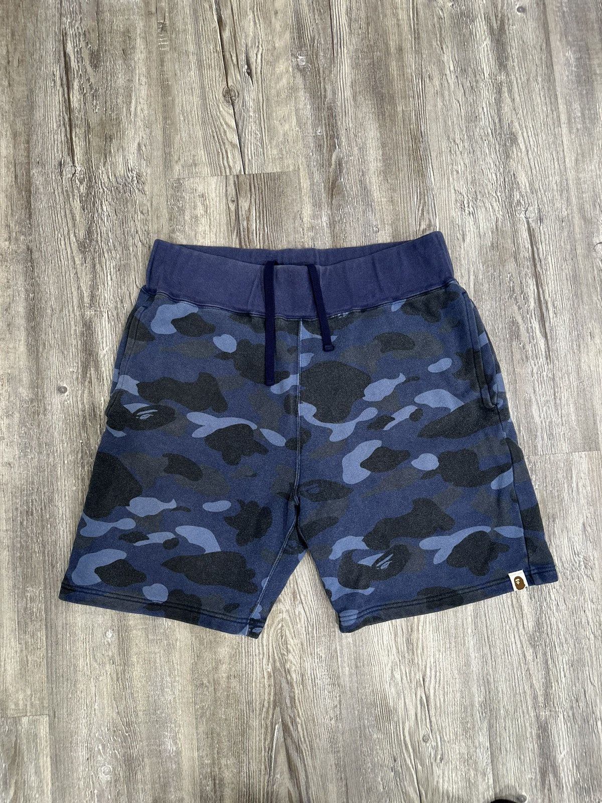 A Bathing Ape Bape blue 1st Camo Sweatshorts Size Medium