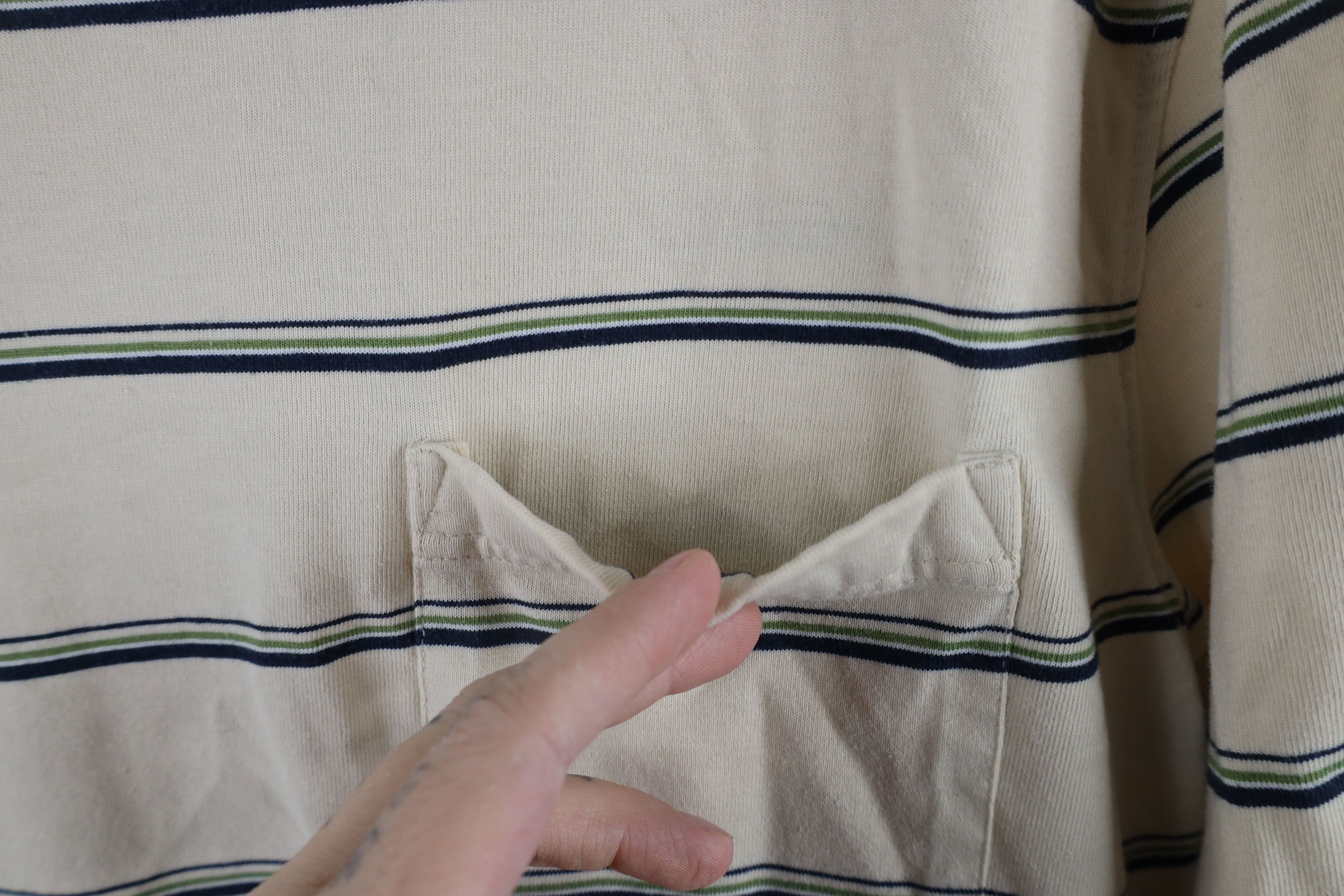 Vintage Vintage 90s Streetwear Striped Short Sleeve Pocket T-Shirt Size US M / EU 48-50 / 2 - 4 Thumbnail