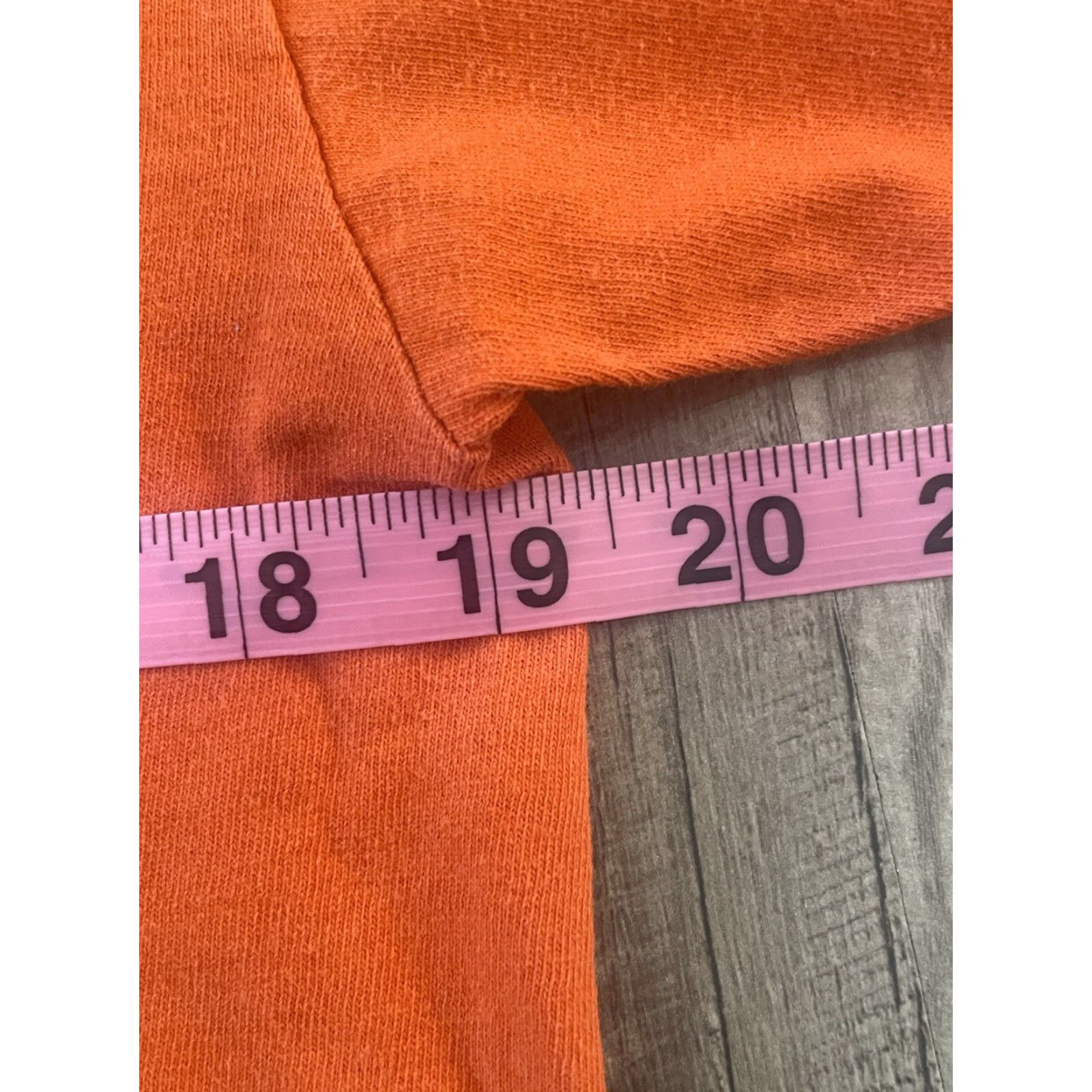 Nike VINTAGE Nike T-Shirt Orange Silver Tag M Men Shirt 19x25 .5 Metal Size US M / EU 48-50 / 2 - 7 Thumbnail