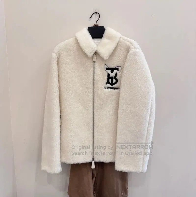 Burberry Burberry Women's White Wool Cardigan. Size S / US 4 / IT 40 - 1 Thumbnail