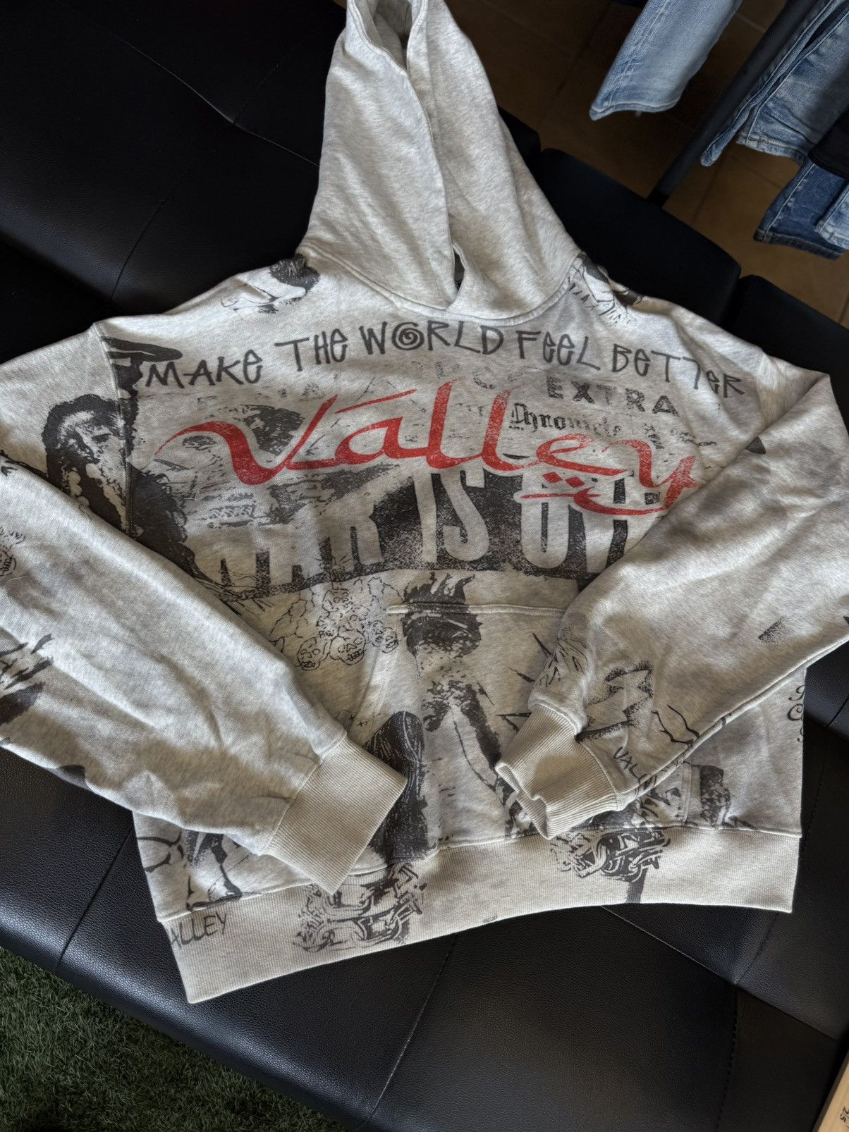 Vale Vale Valley Mural Pullover Hoodie Size Large (NEW) Size US L / EU 52-54 / 3 - 3 Thumbnail