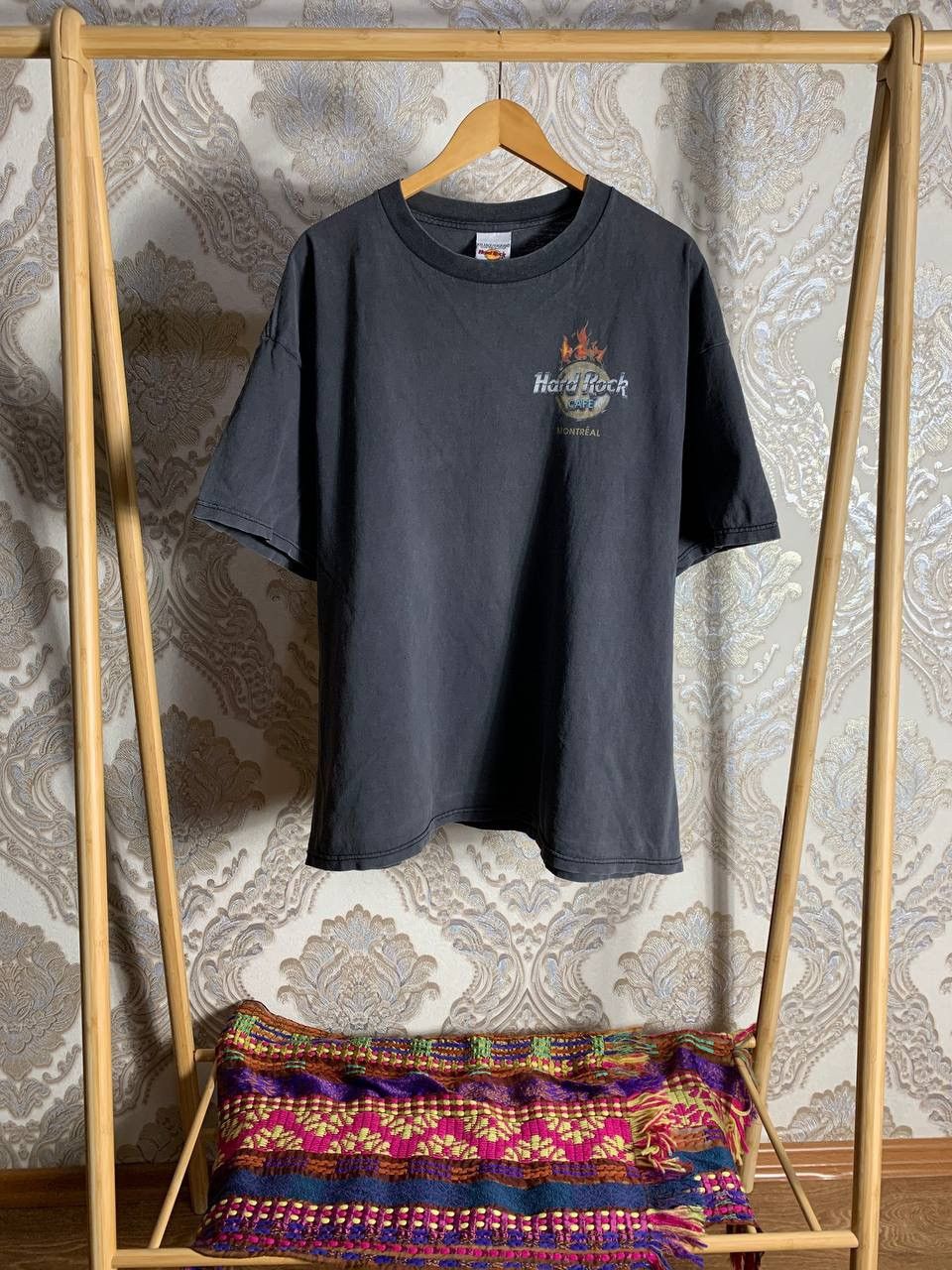Hard Rock Cafe VINTAGE HARD ROCK CAFE MONTREAL RETRO T-SHIRT CASUAL Y2K 90s Size US XXL / EU 58 / 5 - 2 Thumbnail