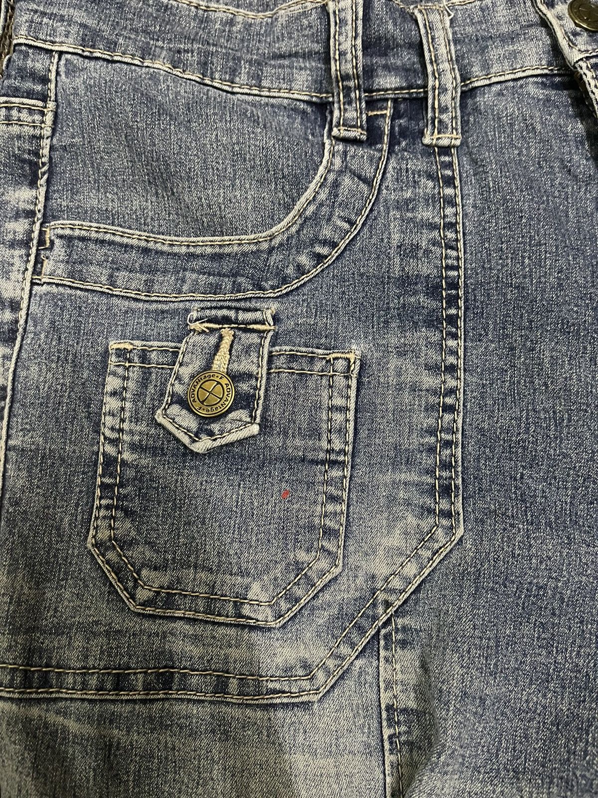 Japanese Brand Vintage Japanese Brand Blue Wash Style Flare Jeans Size US 32 / EU 48 - 7 Thumbnail