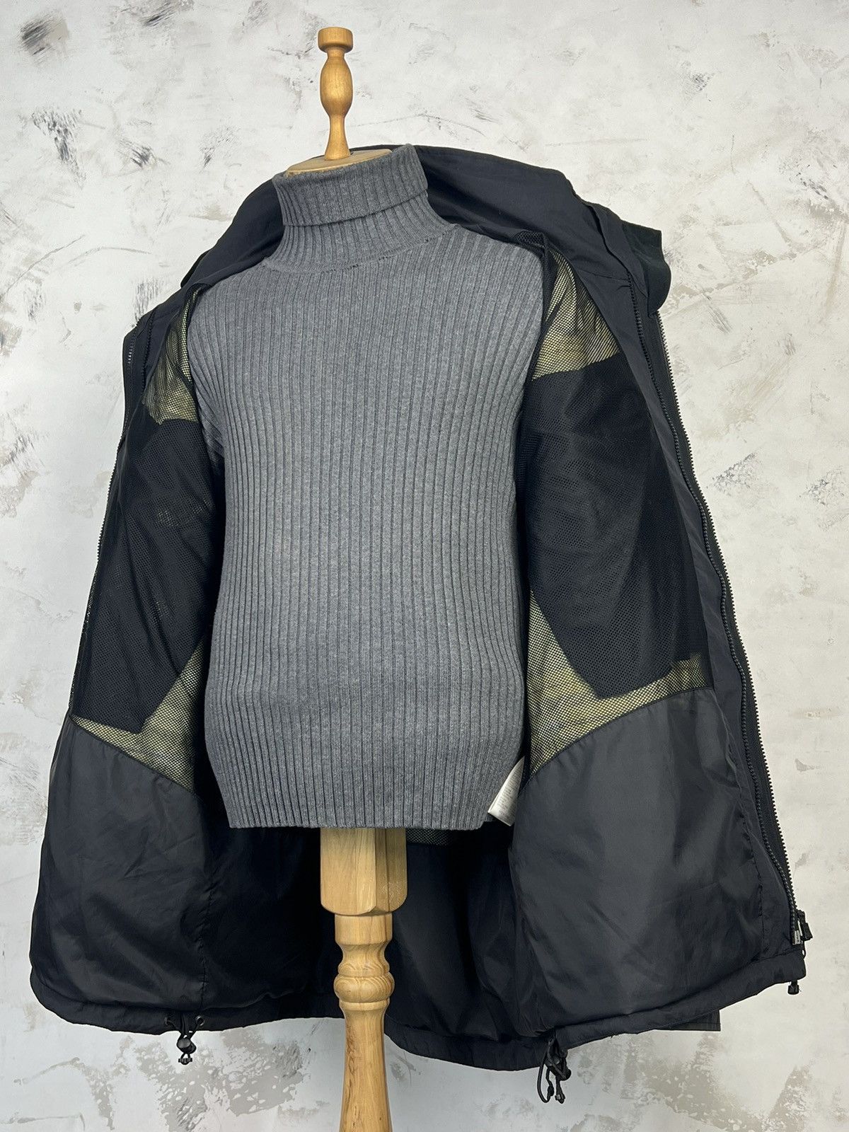 Berghaus Berghaus Gore-Tex Waterproof Jacket Size L Size US L / EU 52-54 / 3 - 4 Thumbnail