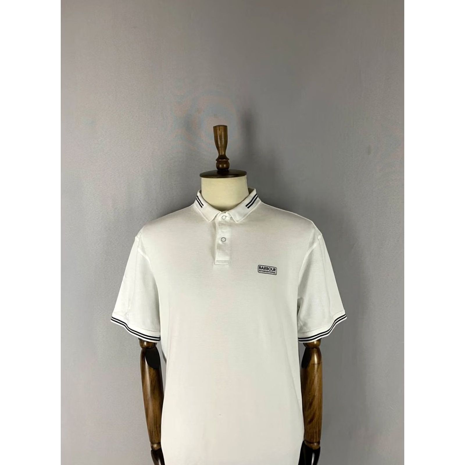 Barbour Barbour Polo Shirt Barbour Mens Golf Polo Shirt White Cotton Short Sleeve Collared 3XL Big & Tall Mens Golf Shirt White Barbour Polo Size US XXL / EU 58 / 5 - 4 Thumbnail