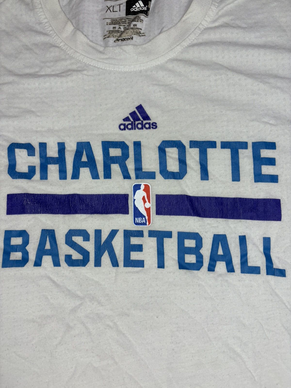 Adidas Adidas Charlotte basketball tee Size US XL / EU 56 / 4 - 2 Thumbnail