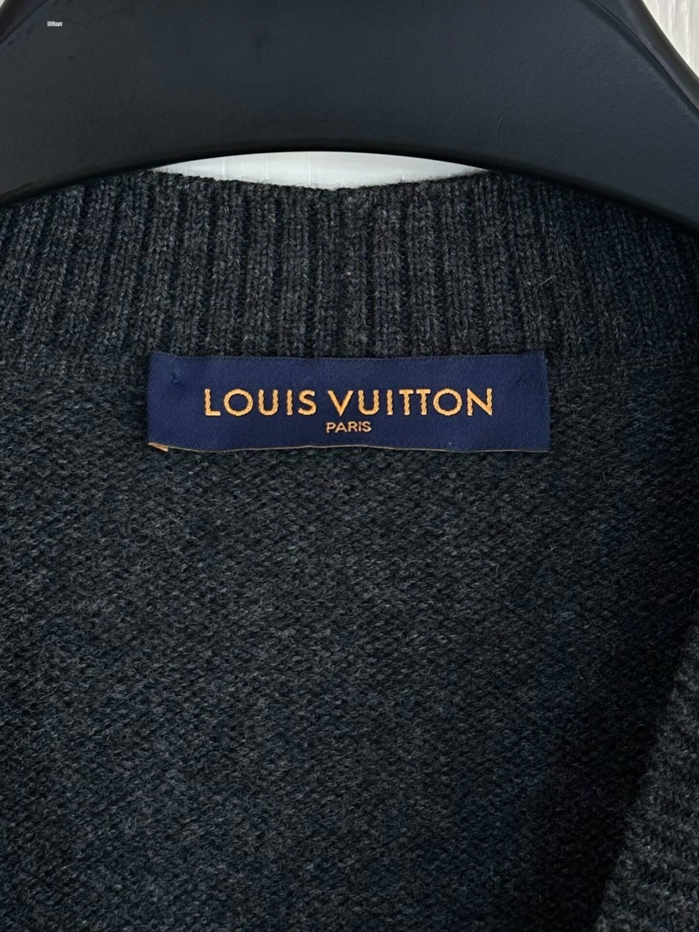 Louis Vuitton Louis Vuitton Embroidered Three-Flower Knit Cardigan Size US XXS / EU 40 - 4 Thumbnail