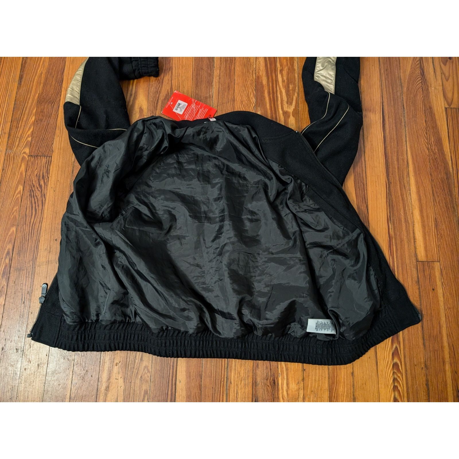 True Religion True Religion Black/Gold Mens Medium Varsity Jacket NWT Size US M / EU 48-50 / 2 - 6 Thumbnail