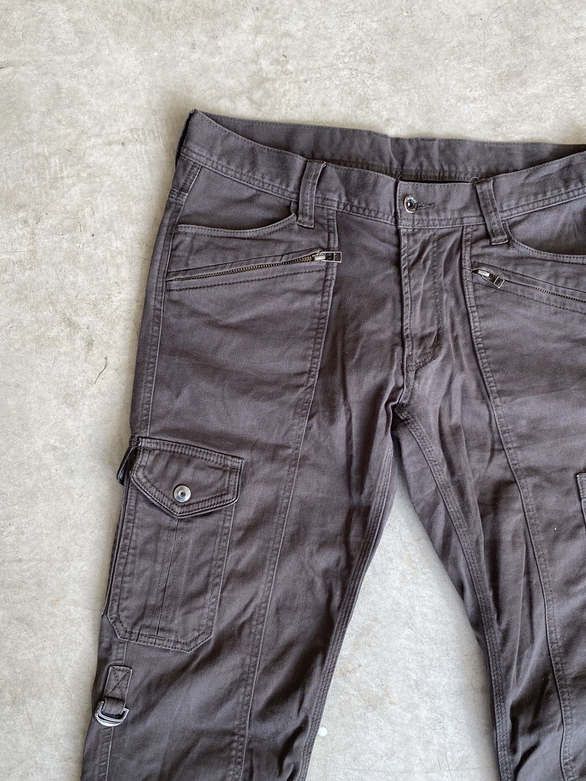 HIDEAWAYS Hideaways Nicole Japan Multi Pocket Cargo Flare Pants Size US 33 - 8 Thumbnail