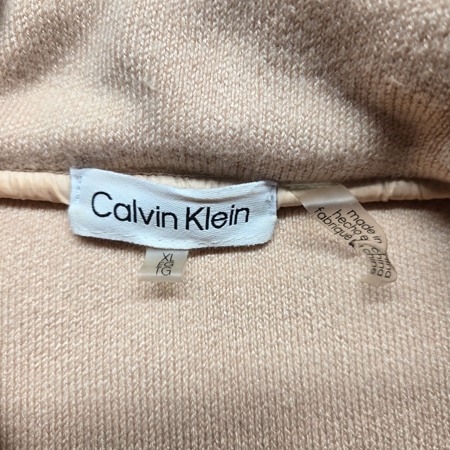 Calvin Klein VINTAGE? No — Calvin Klein Down Vest Jacket Pink XL Women’s Vest, Calv in Klein Down, Full Zip, Puffer, Outdoor, 90s? (Wait) Size XL / US 12-14 / IT 48-50 - 4 Thumbnail