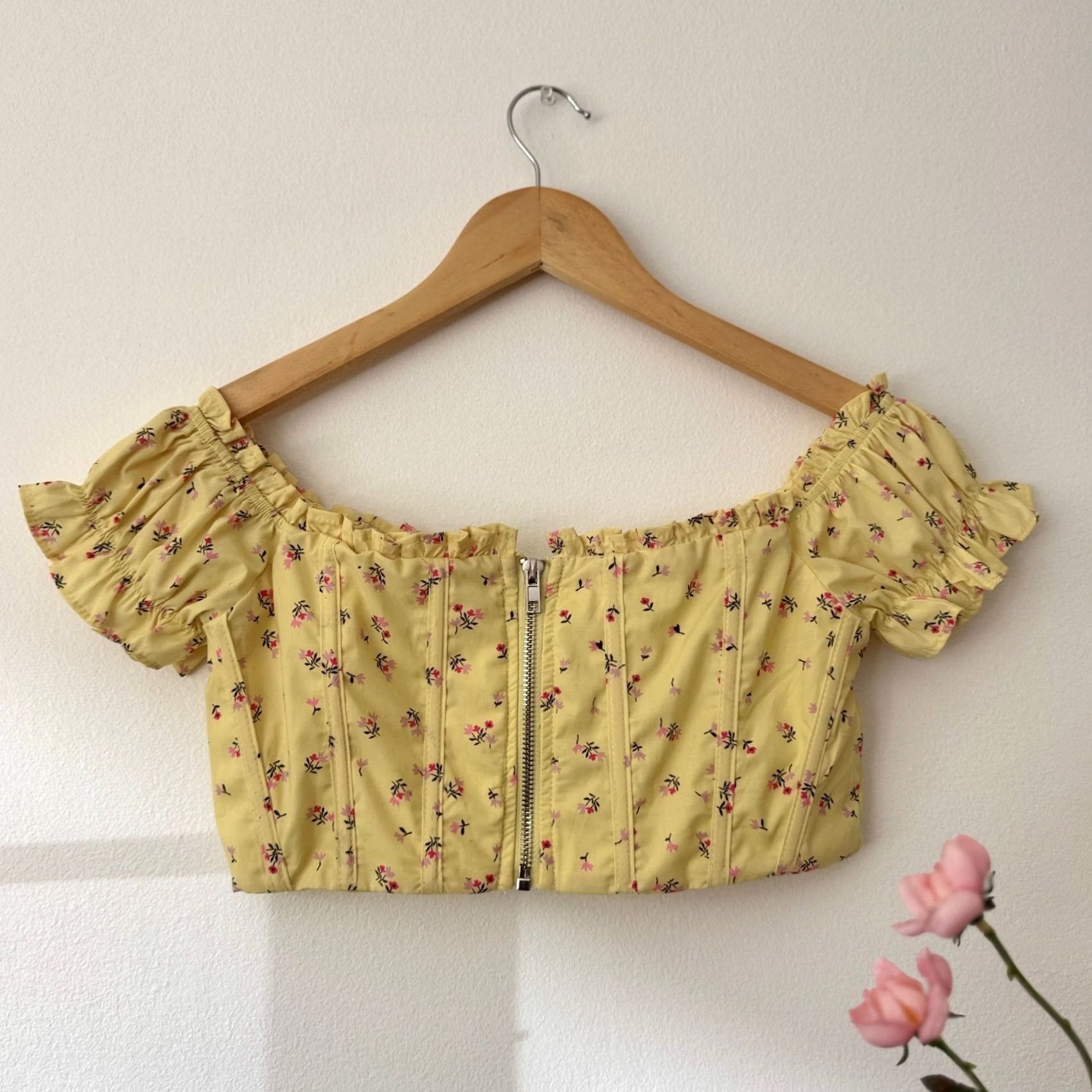 Vintage WHITE FOX Floral Top Cropped Off Shoulder Puff Sleeve S Yellow Blouse Size S / US 4 / IT 40 - 2 Thumbnail