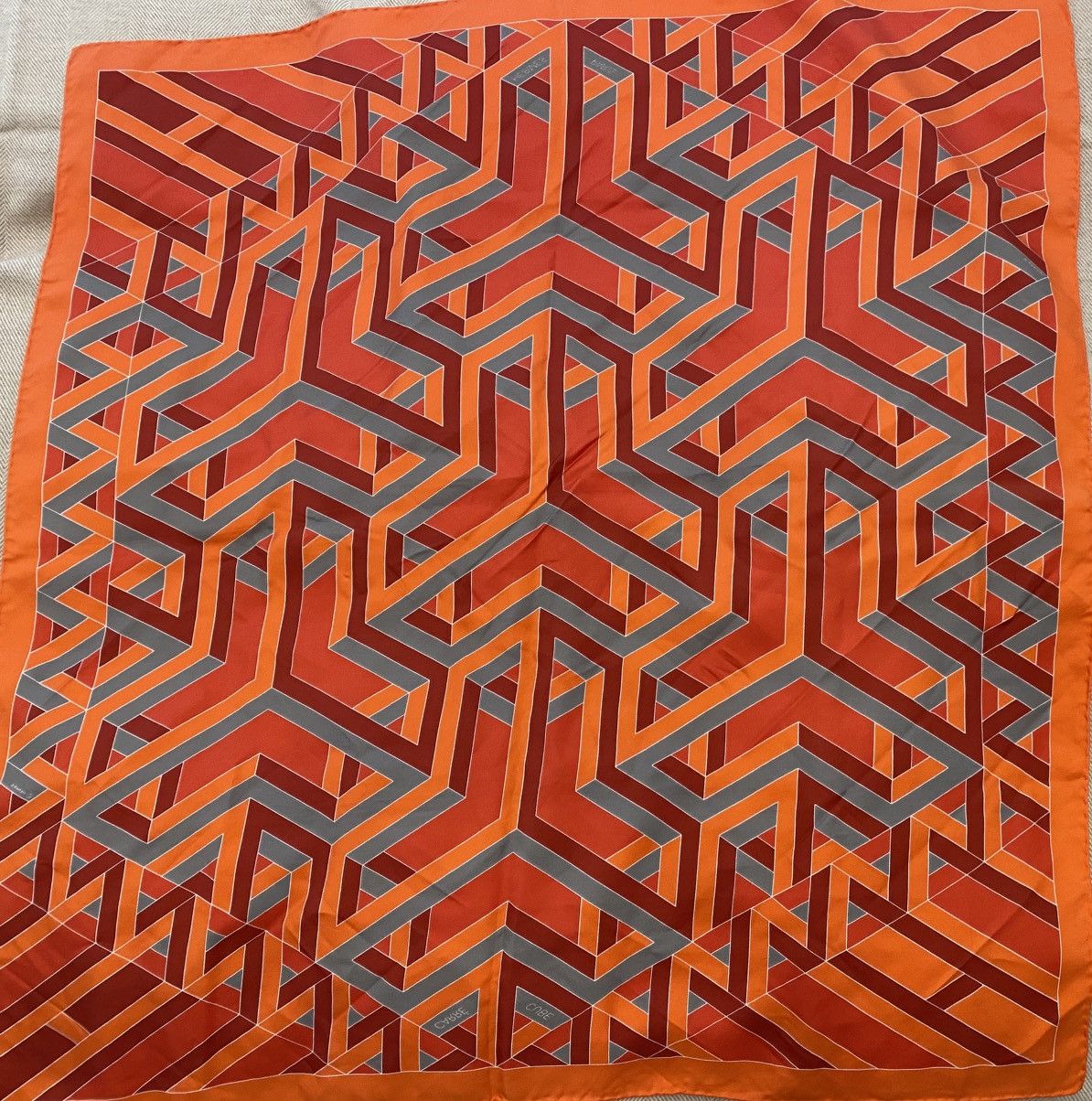 Hermes HERMES' Paris Carre "cube" 90 scarf Size ONE SIZE - 6 Thumbnail