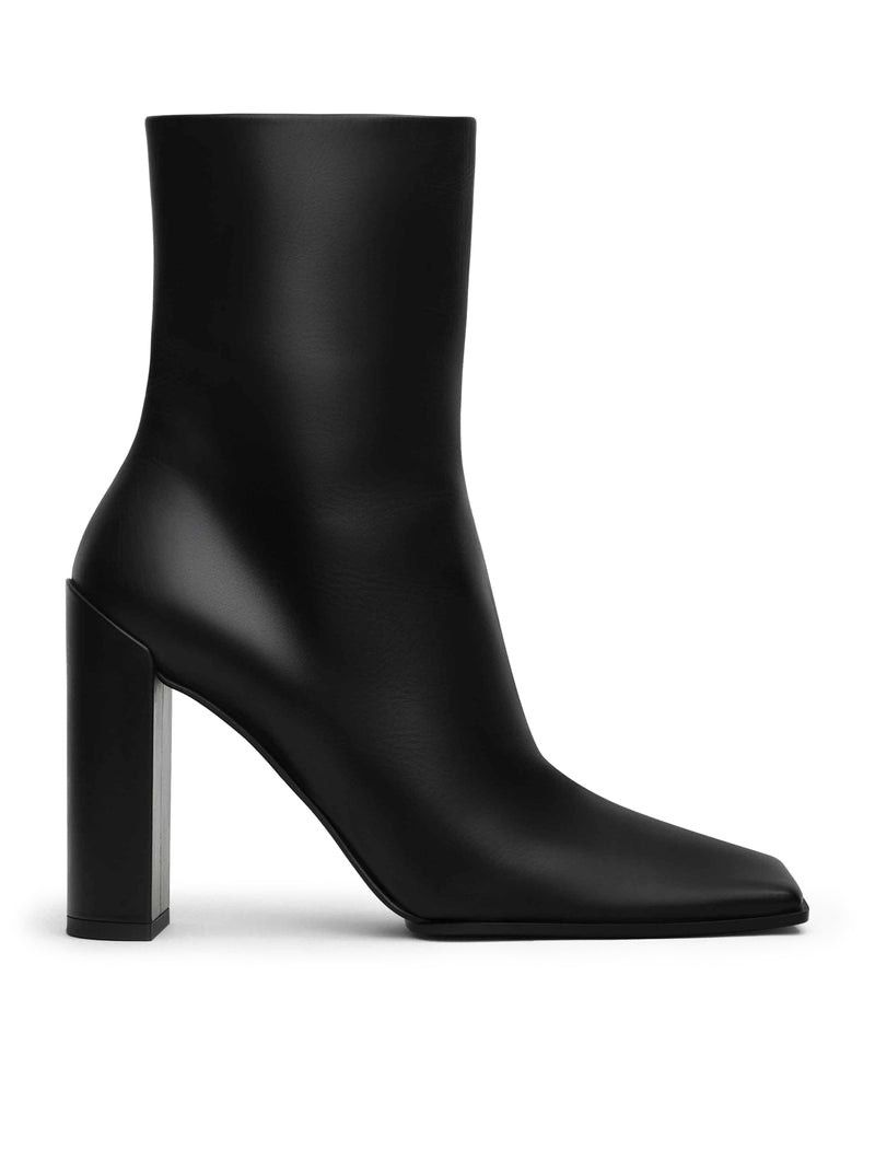 Alaia SQUARE LEATHER ANKLE BOOTS Size US 9 / IT 39 - 1 Thumbnail