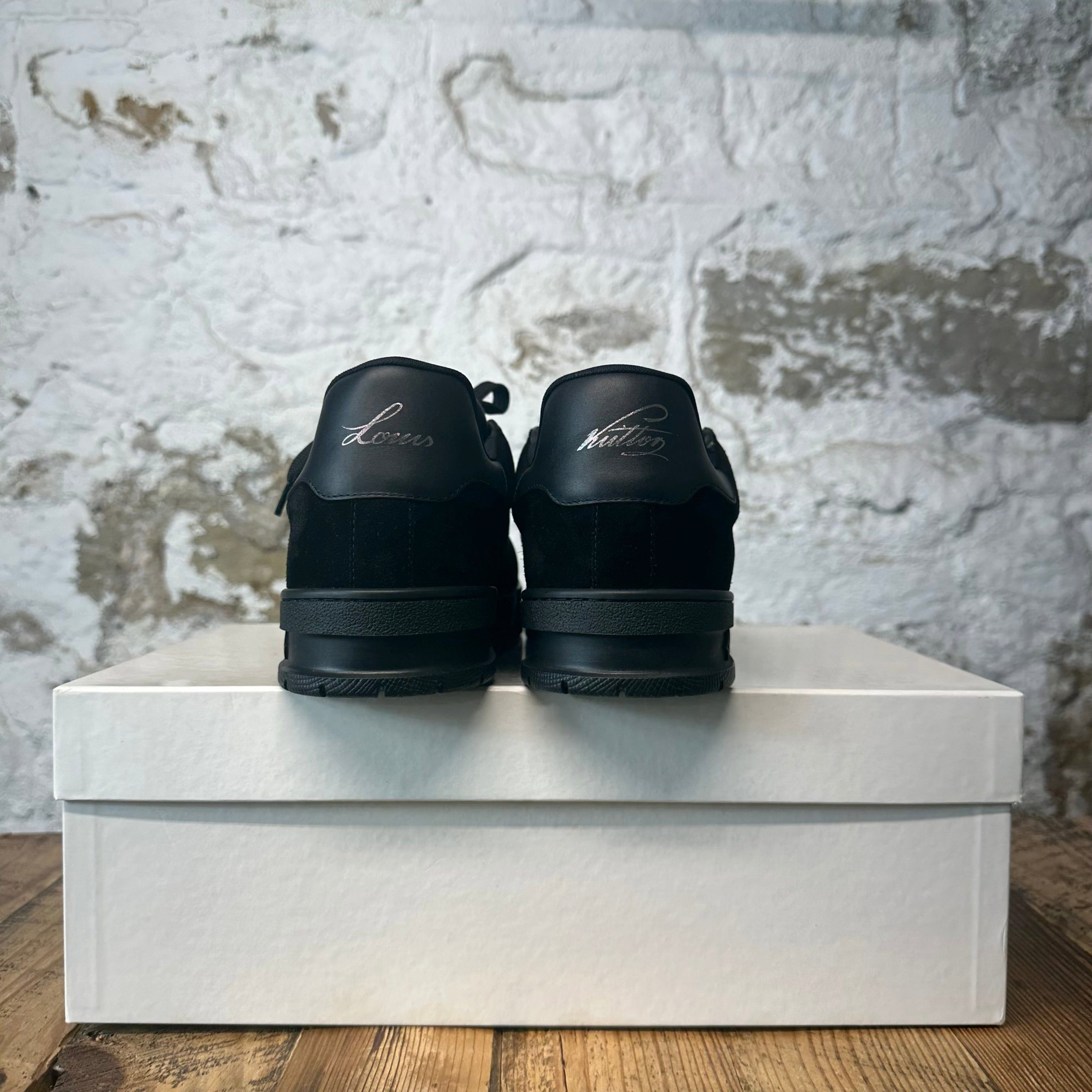 Louis Vuitton Louis Vuitton Black Suede Trainer Sneaker Sz 10 (8.5LV) Size US 10 / EU 43 - 6 Thumbnail