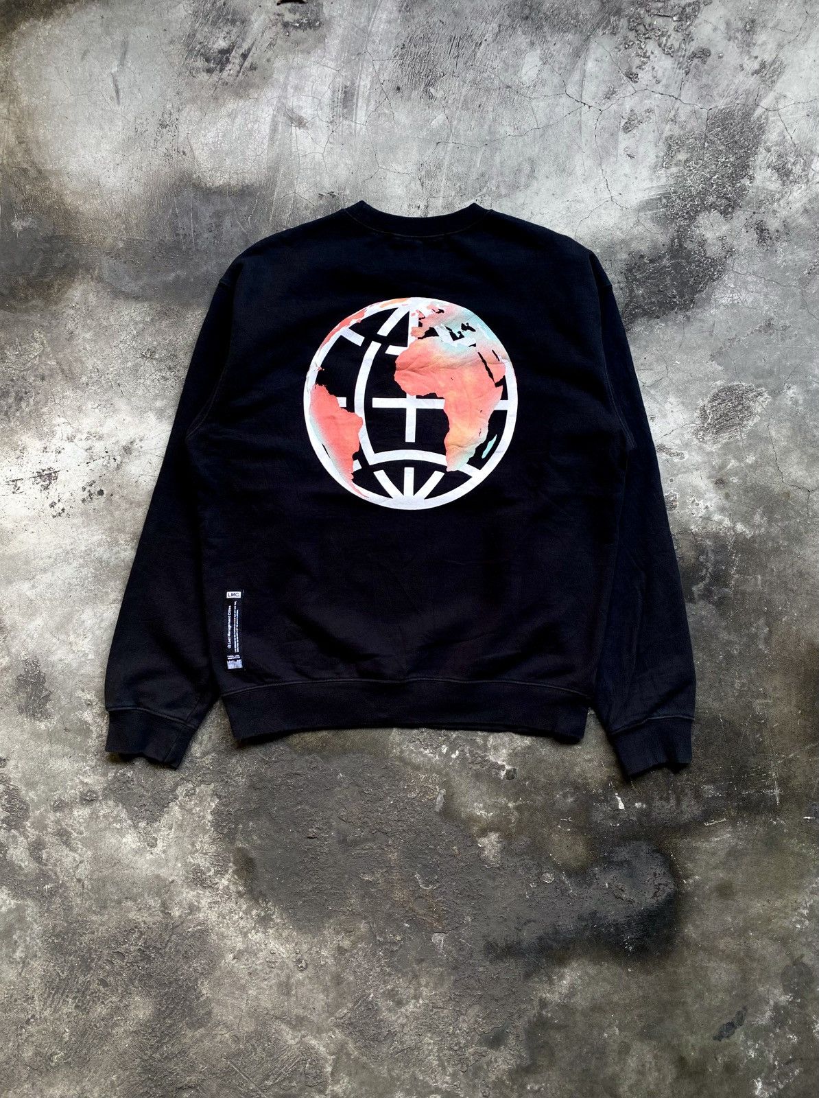 Japanese Brand LMC Earth Logo Sweatshirt Black Size US S / EU 44-46 / 1 - 1 Thumbnail