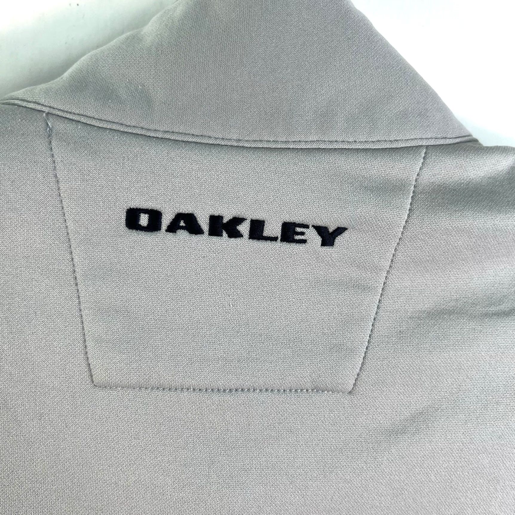 Oakley Oakley Sweatshirt 1/4 Zip Pullover Mens L Gray Mock Neck Fleece Long Sleeve Solid Outdoor Winter Fall Spring Regular Fit Size US L / EU 52-54 / 3 - 7 Thumbnail