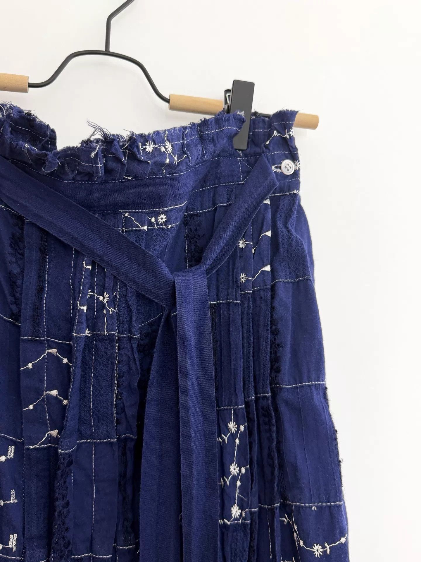 Comme des Garcons CDG Blue Dyed Embroidered Patchwork Skirt S Size 26" / US 2 / IT 38 - 6 Thumbnail