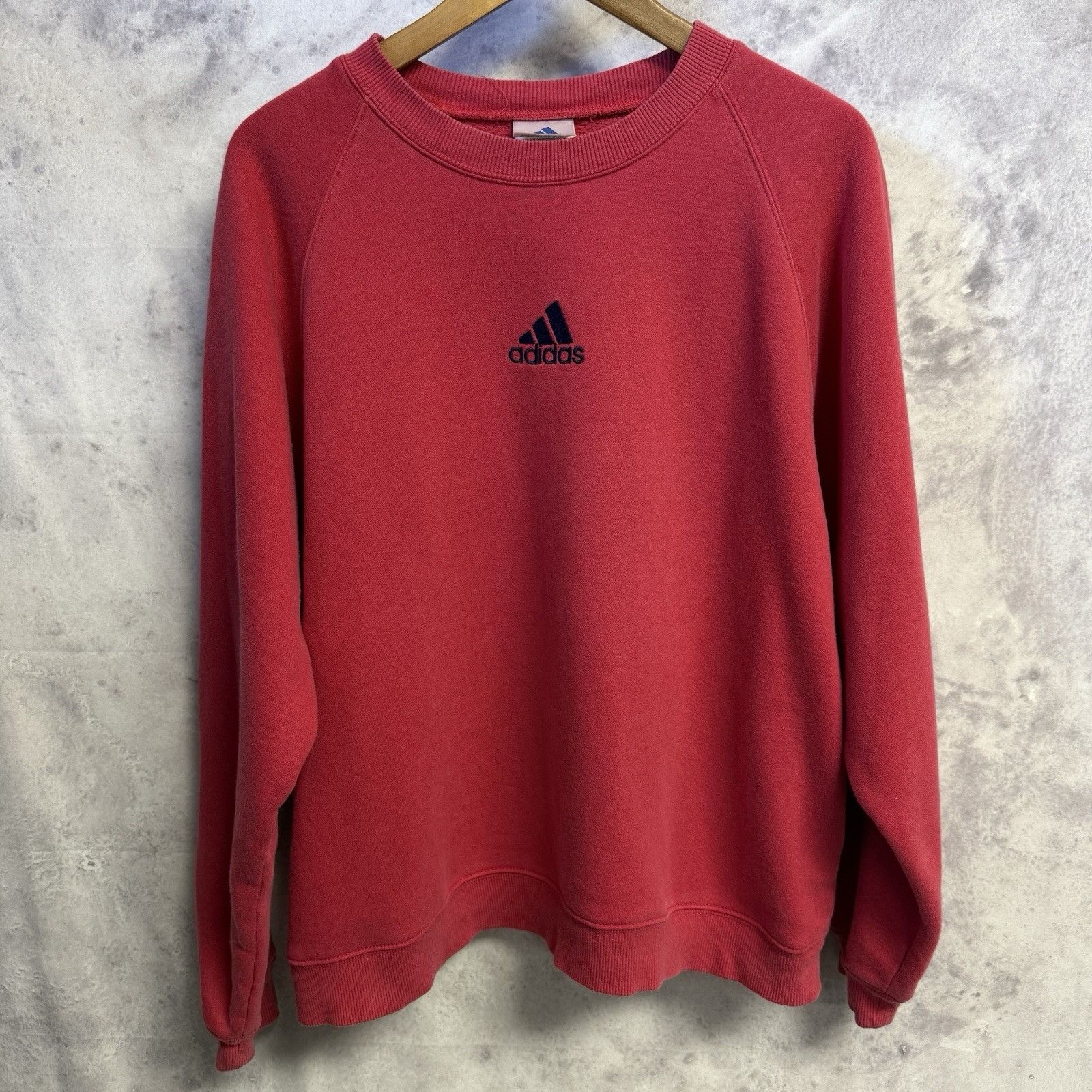 Adidas VTG Adidas Embroidered Center Logo Sweatshirt XL 25x25 Red P Size US XL / EU 56 / 4 - 2 Thumbnail