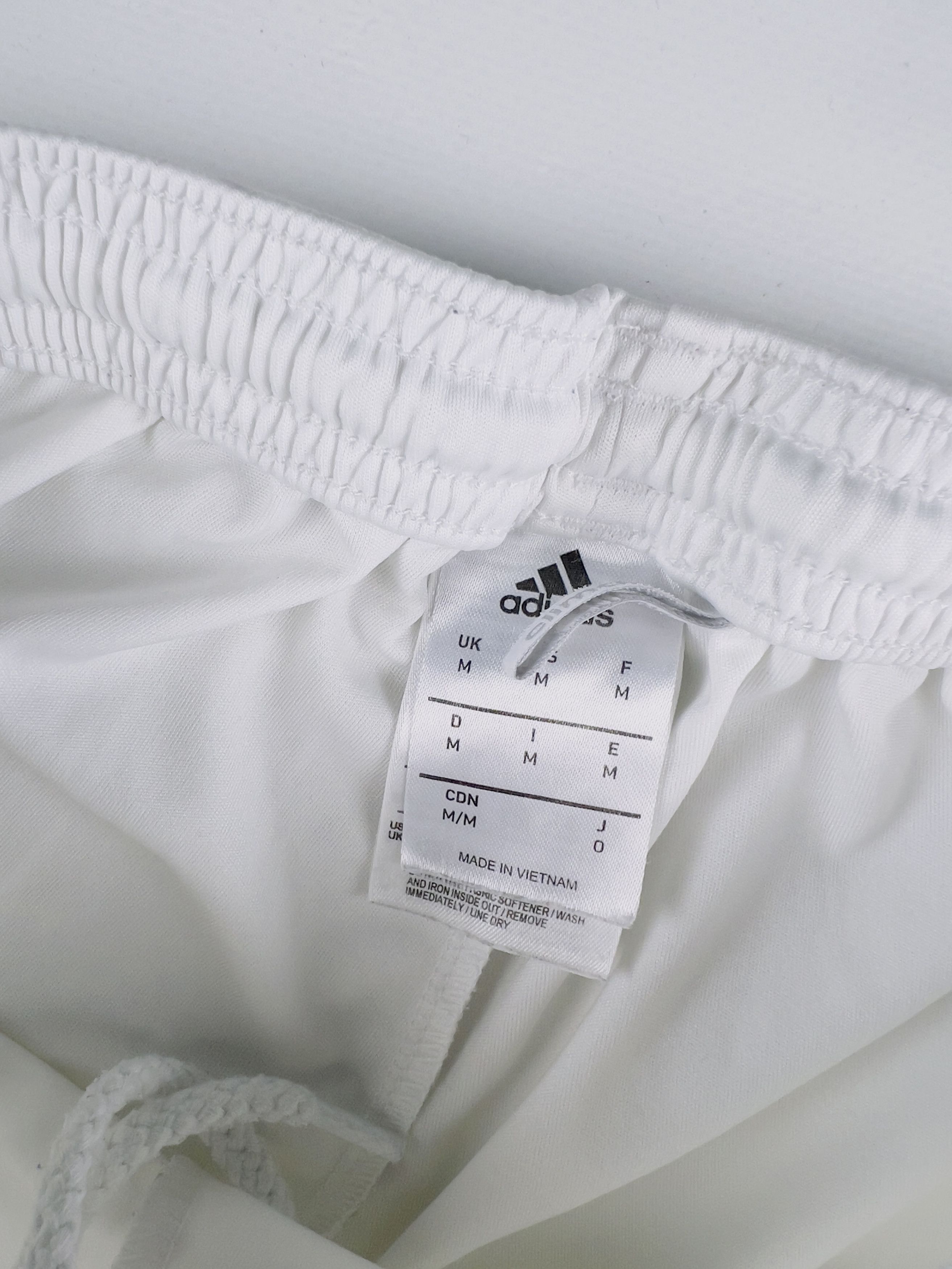 Adidas Adidas Shorts Size US 34 / EU 50 - 3 Thumbnail