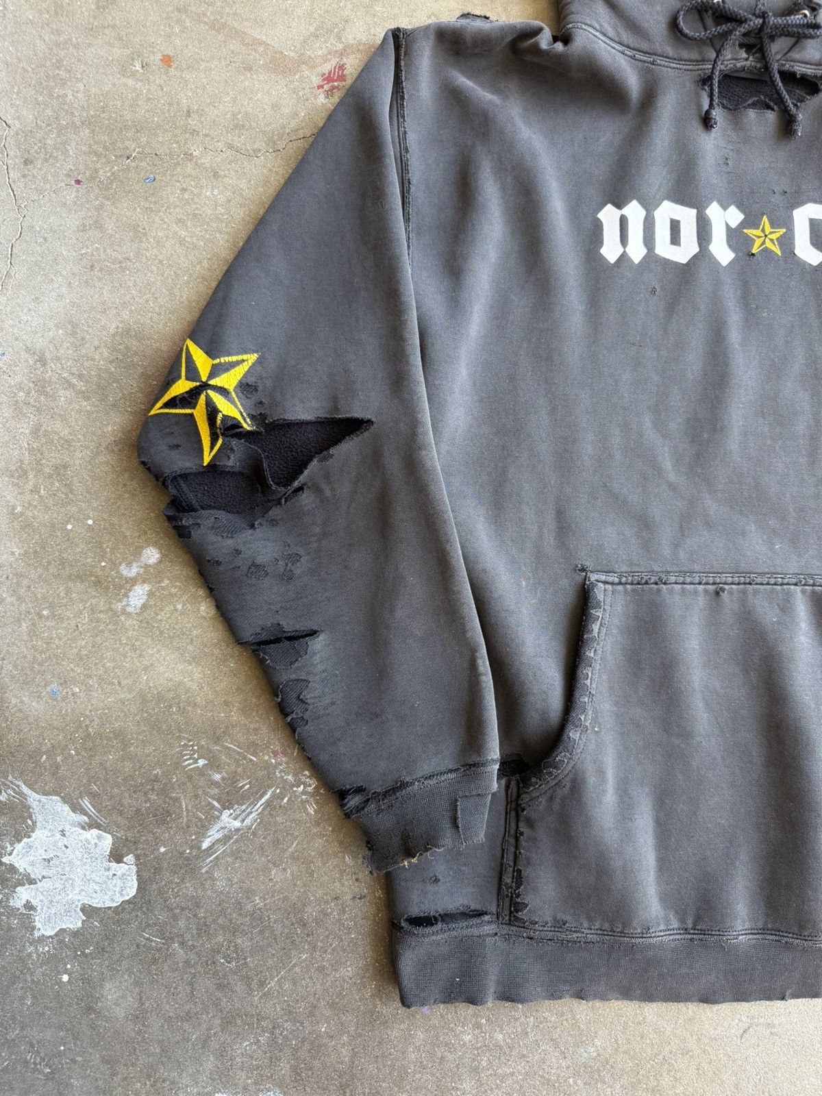 Shorty's Skateboards 90s Thrashed NorCal Star Skate Hoodie Size US L / EU 52-54 / 3 - 5 Thumbnail