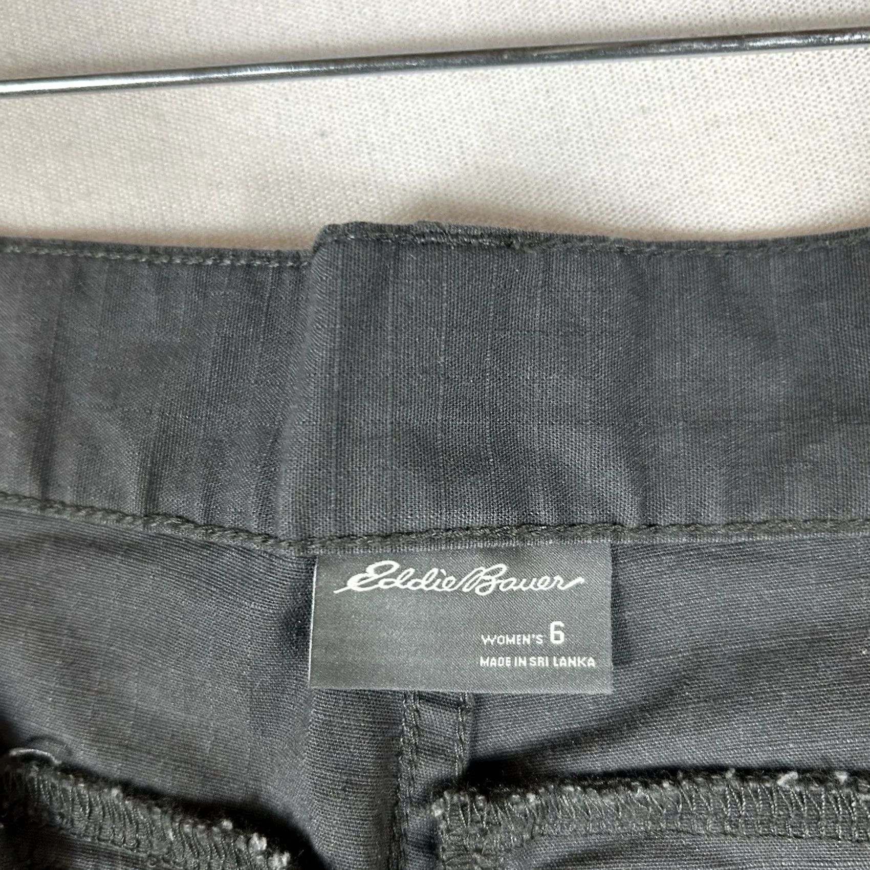 Eddie Bauer Eddie Bauer Cargo Pants Joggers Women Size 6 Gray Cargo Pockets Stretch Hiking Size 28" / US 6 / IT 42 - 5 Thumbnail
