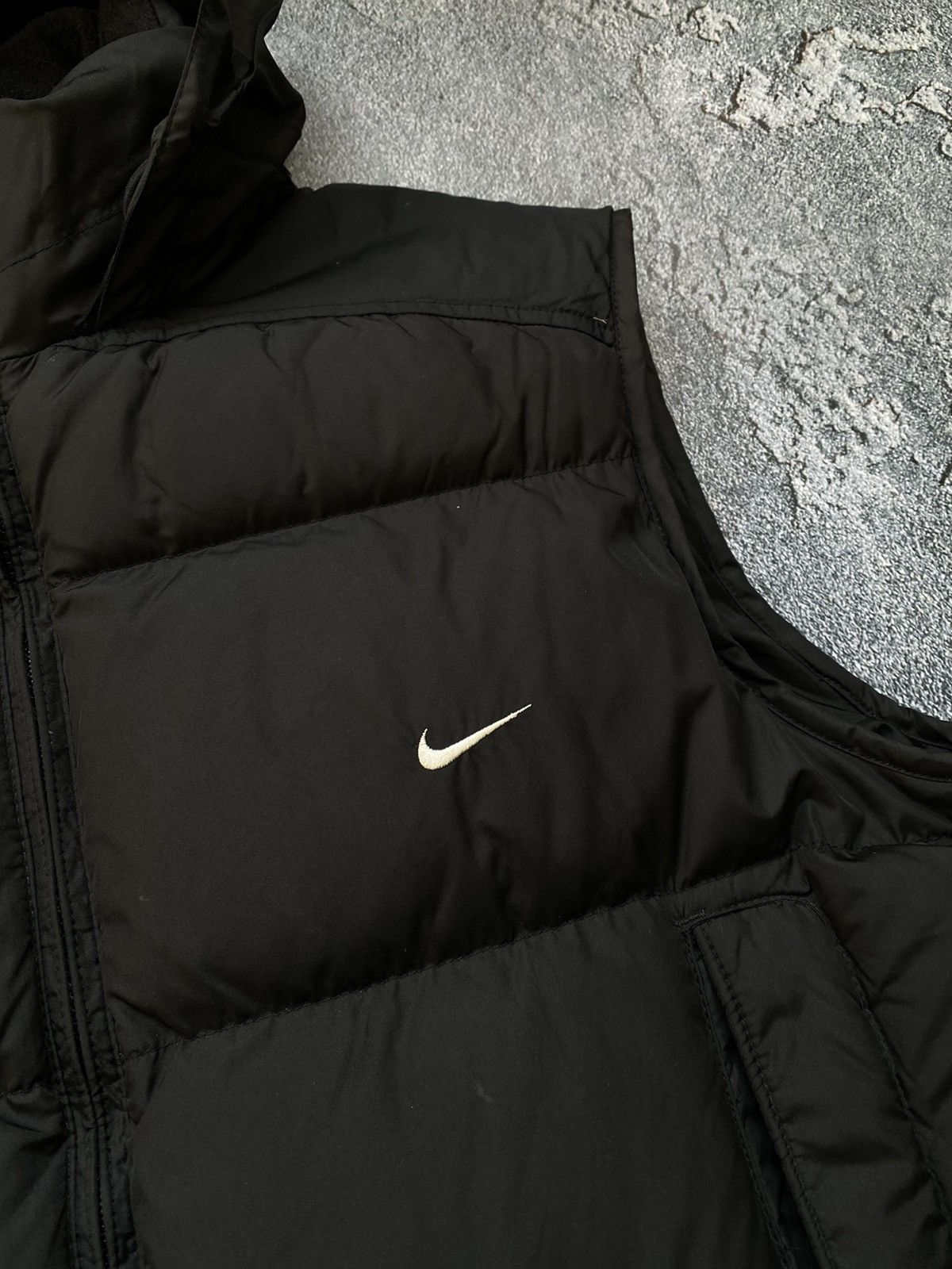 Vintage Nike VNTG Mini Swoosh Black Y2K Puffer Vest Size US M / EU 48-50 / 2 - 5 Thumbnail