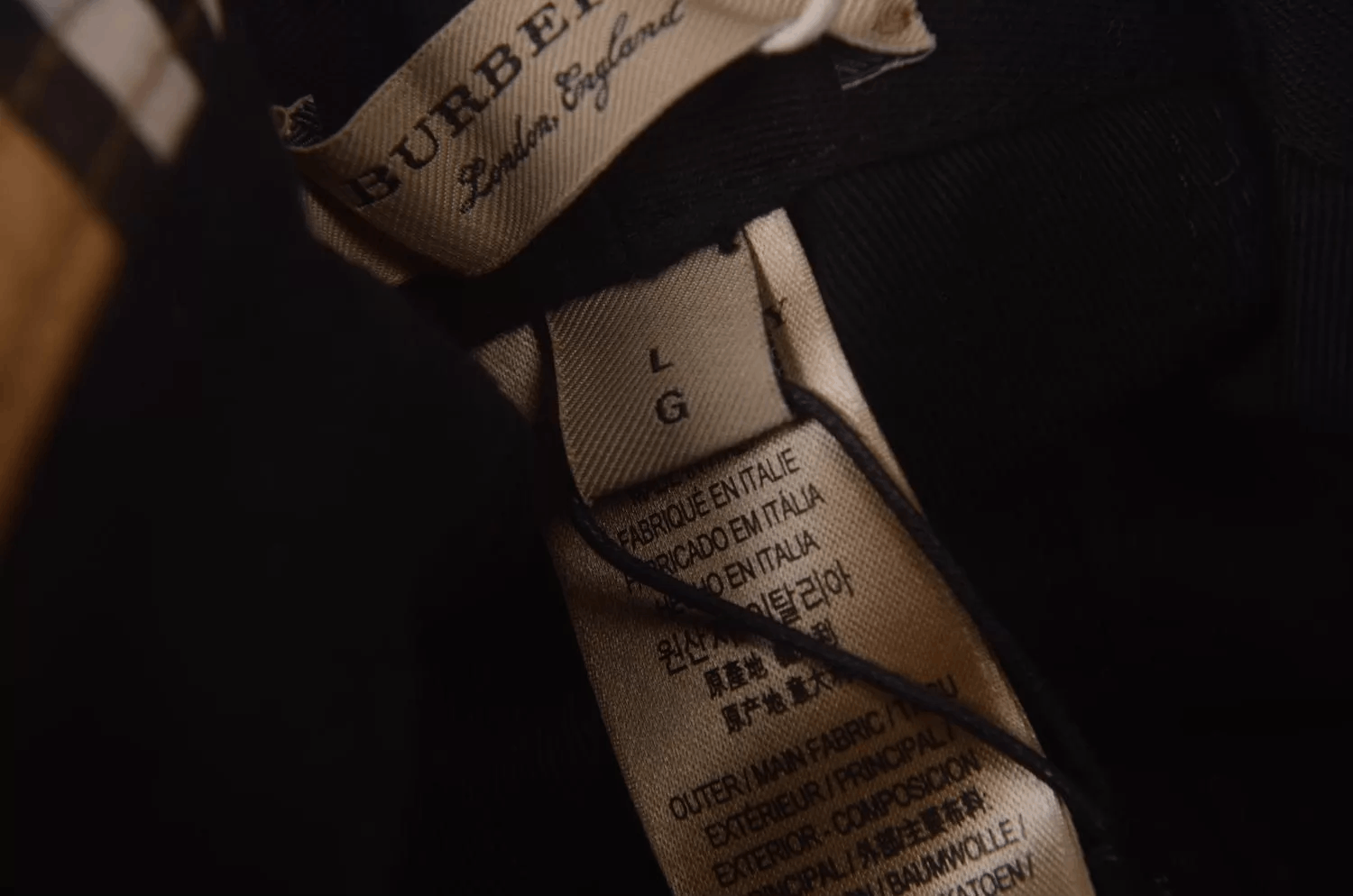 Burberry Burberry Hat with Tags Size ONE SIZE - 2 Thumbnail