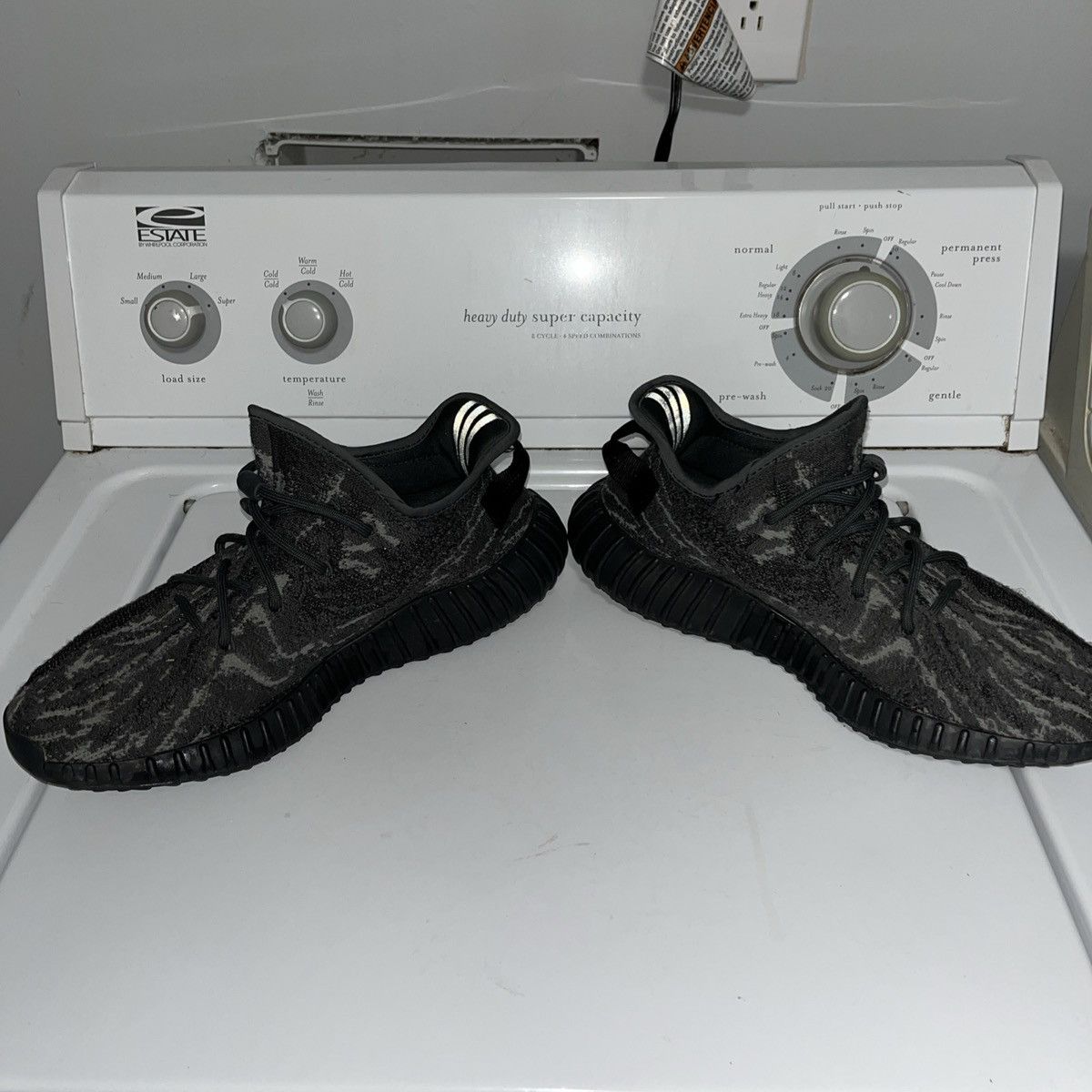 Yeezy Yeezy 350 Size US 10 / EU 43 - 4 Thumbnail
