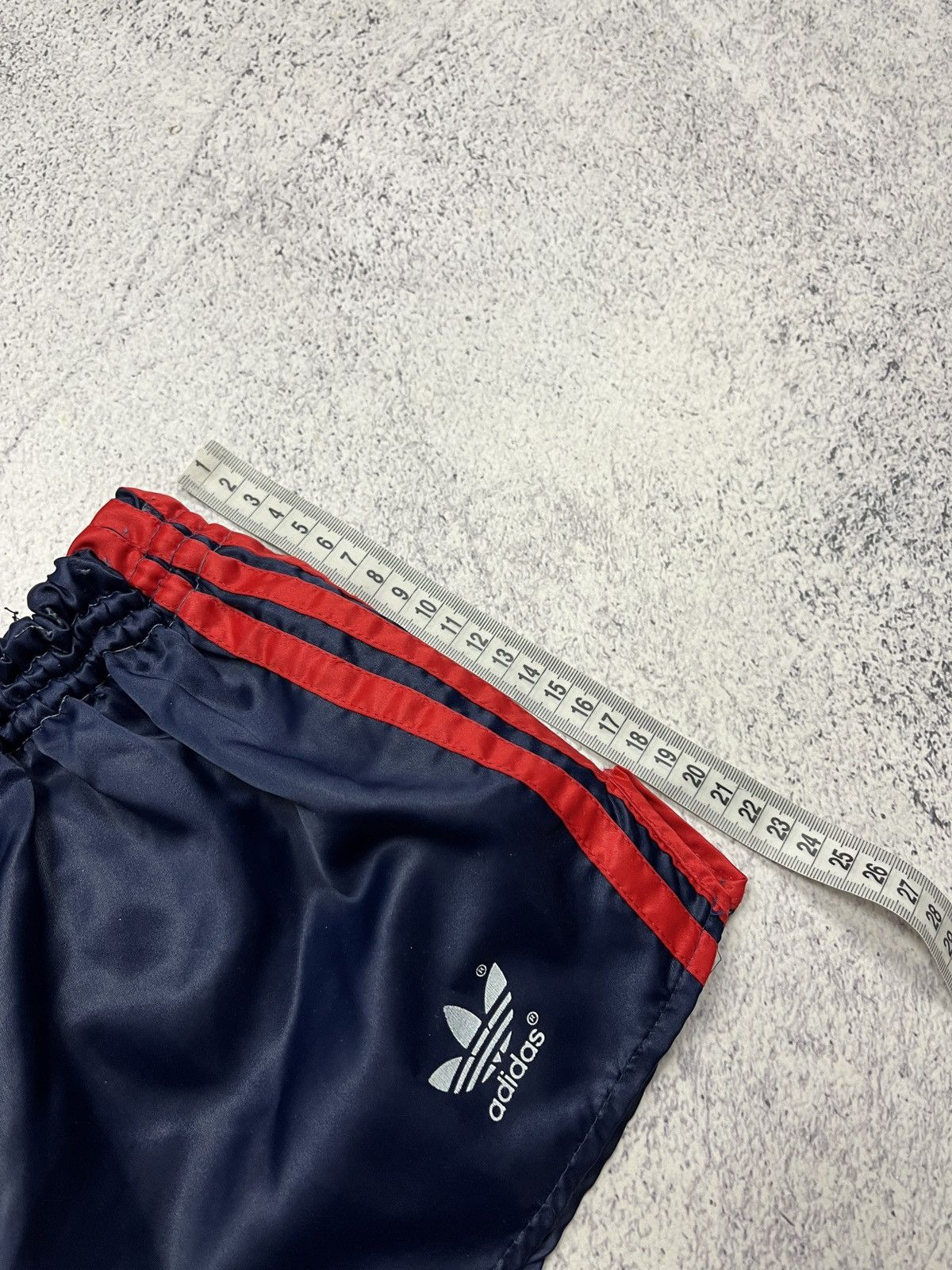 Adidas Vintage 80’s Adidas Training Shorts Made In West Germany Size 25" / US 0 / IT 36 - 7 Thumbnail