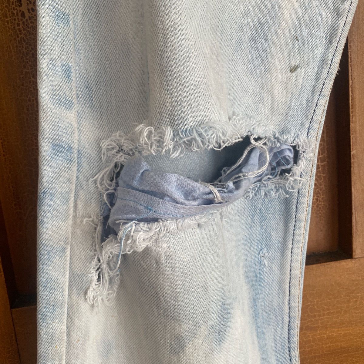 Levi's × Vintage 501s Vintage 80’s Levi’s light denim distressed jeans Size US 33 - 6 Thumbnail