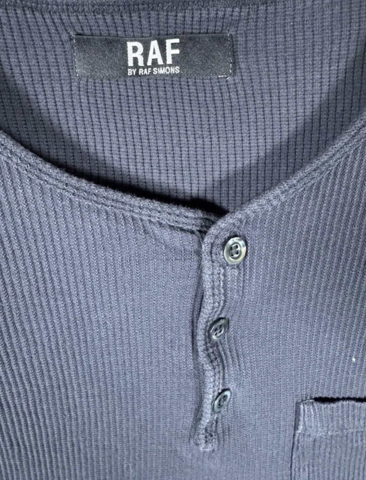 Raf Simons Vintage Button Up Henley T Shirt Size US S / EU 44-46 / 1 - 3 Thumbnail