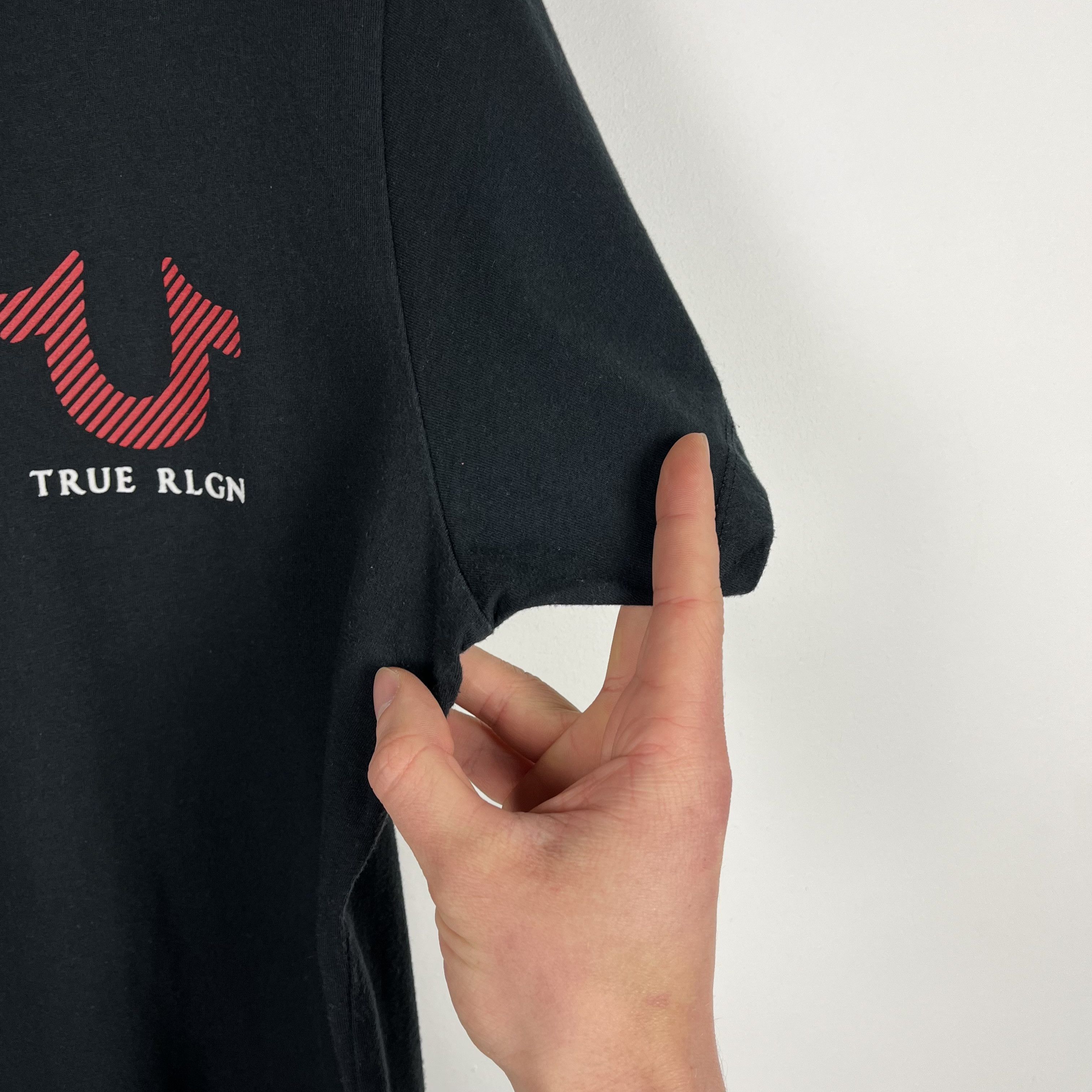True Religion Vintage True Religion Y2K Big Logo Japanese T Shirt 00’s Size US L / EU 52-54 / 3 - 20 Thumbnail