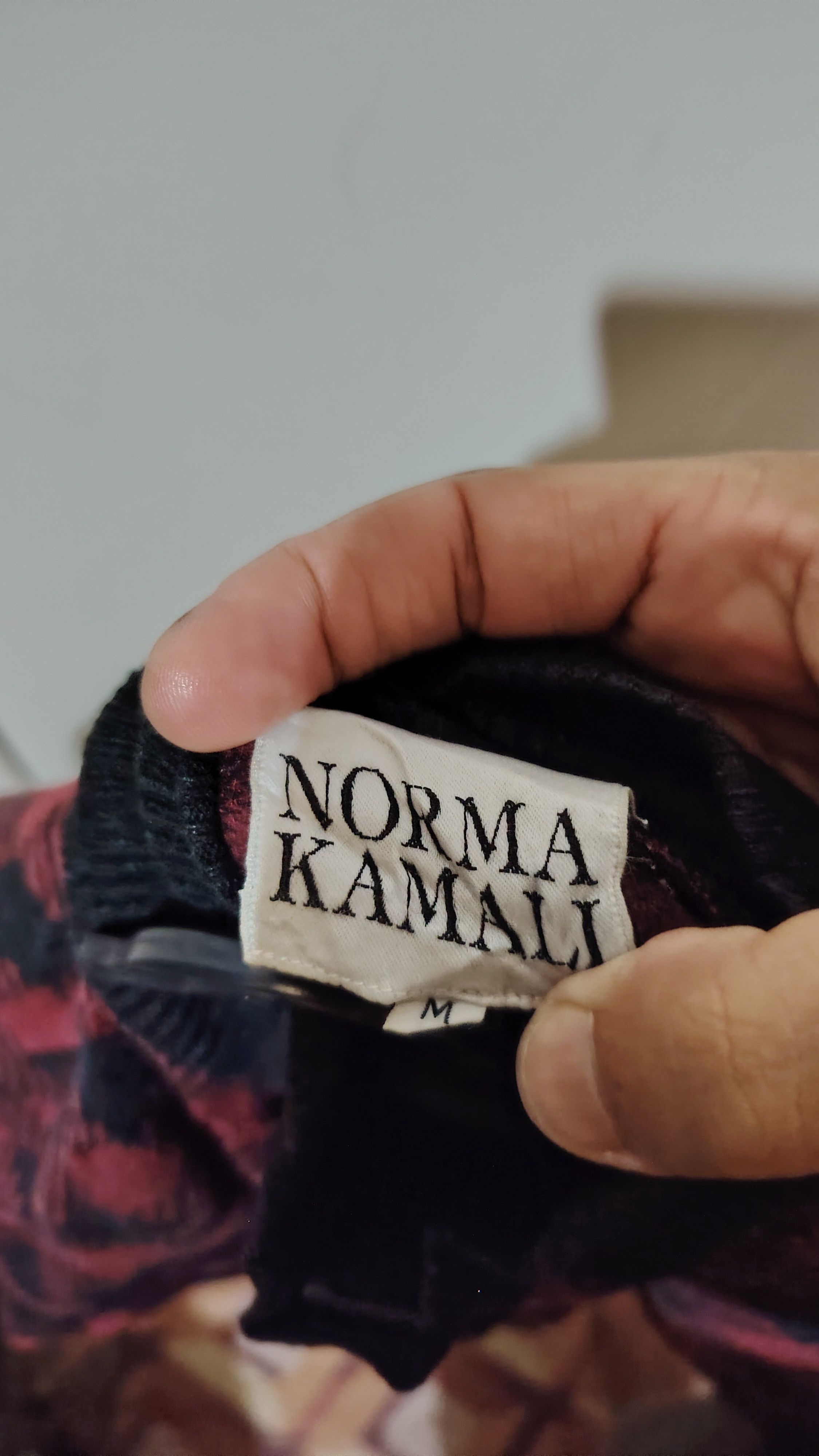Norma Kamali Vintage Norma Kamali Buttons Cropped Jacket #3861-134 Size S / US 4 / IT 40 - 3 Thumbnail