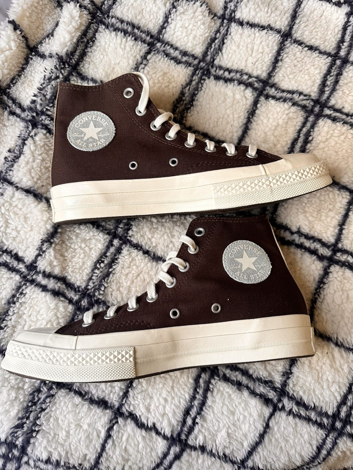 Converse Converse Hightop Size US 7 / EU 40 - 1 Thumbnail