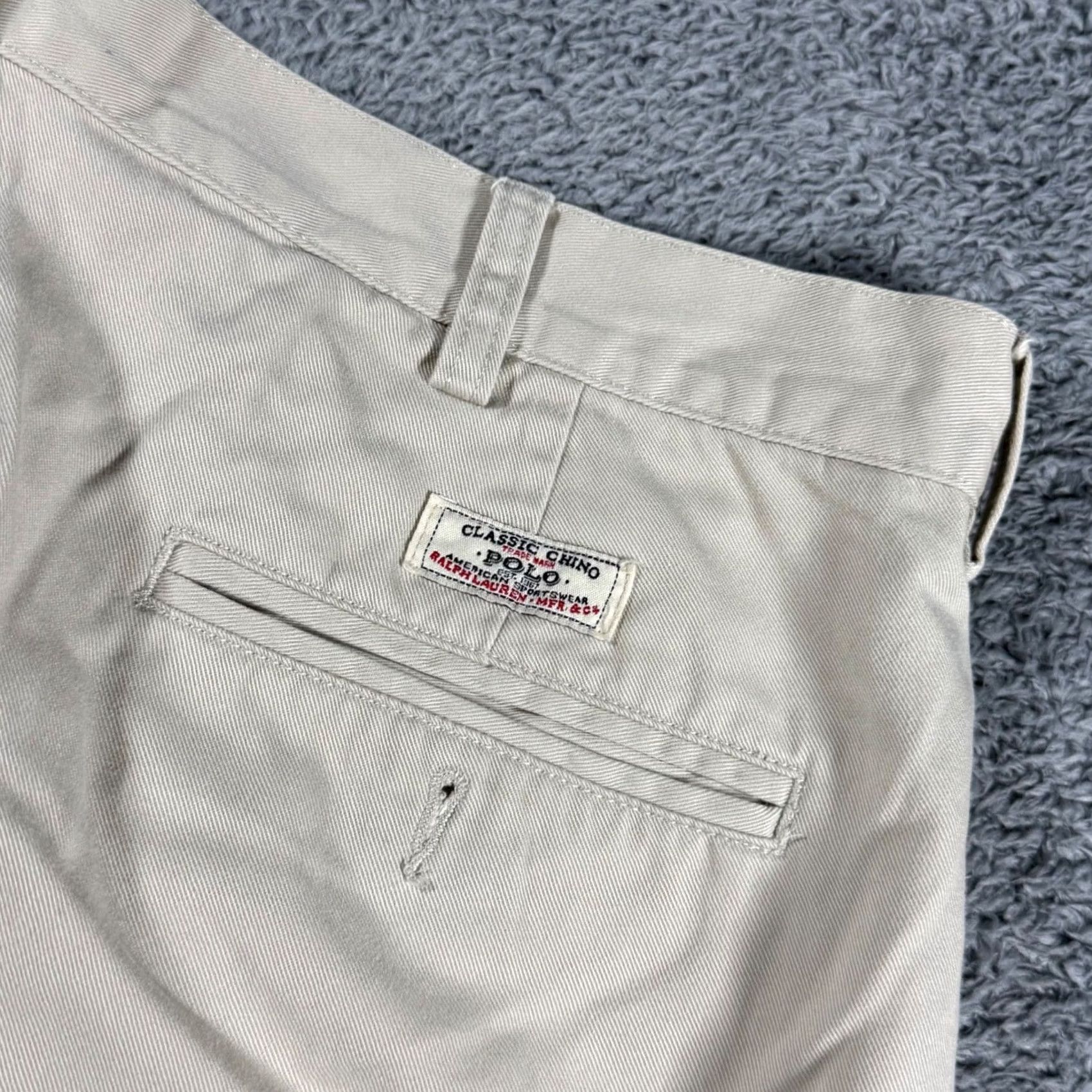 Polo Ralph Lauren Polo Ralph Lauren Tyler Short Mens 38 Tan Khaki Double Pleated Classic Chino Shorts, Beige, 90s, Vintage Preppy, Casual, Travel, Cotton, Classic Fit Size US M / EU 48-50 / 2 - 6 Thumbnail