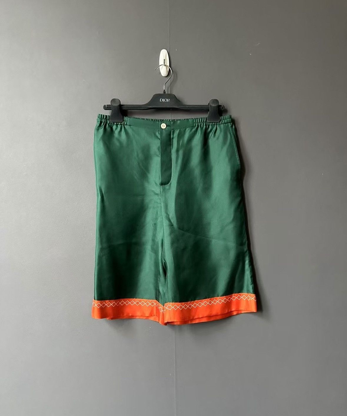 Gucci Gucci Logo letter print green silk straight shorts 2502-Nex Size US 30 / EU 46 - 1 Thumbnail
