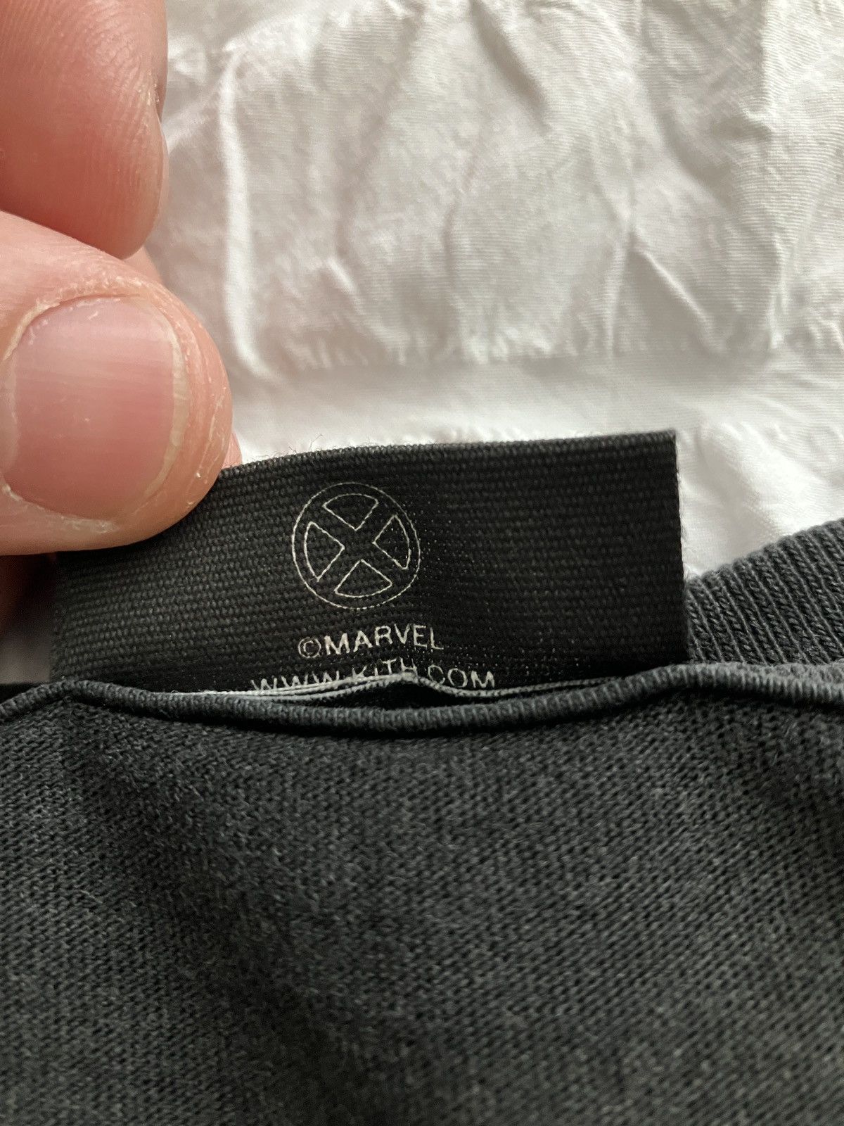 Kith × Marvel Comics Kith x Marvel X-MEN Xavier Institute logo shirt. Black Size US L / EU 52-54 / 3 - 3 Thumbnail