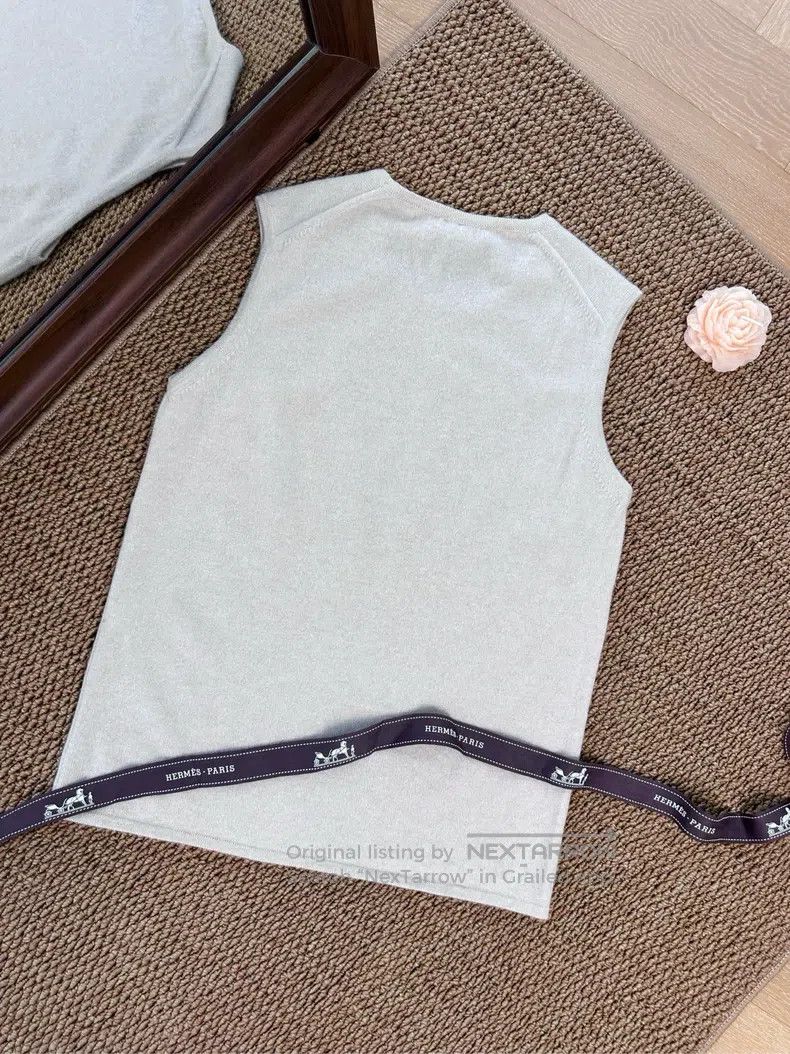 Hermes Hermes Margiela Era Cashmere Sleeveless Knit Top - Oatmeal Size S / US 4 / IT 40 - 2 Thumbnail