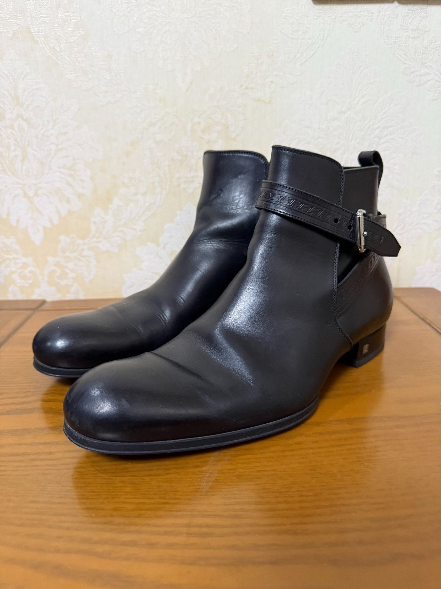 Louis Vuitton Louis Vuitton Boots 7 Men Size US 7 / EU 40 - 1 Thumbnail