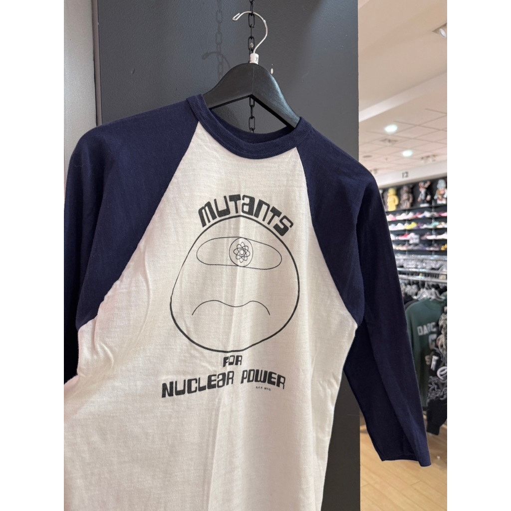 Vintage 70s Mutants for Nuclear Power True Vintage Raglan Tee Shirt Size US XL / EU 56 / 4 - 1 Thumbnail