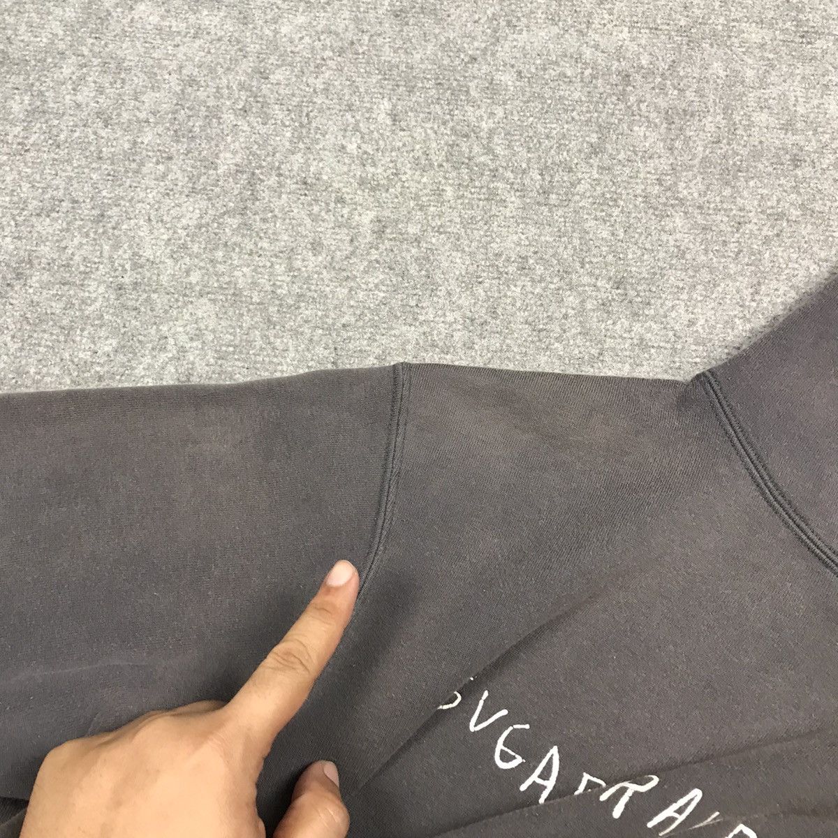 Jean-Michel Basquiat JEAN MICHEL BASQUIAT X SUGER RAY ROBINSON GRAY FADED HOODIES Size US M / EU 48-50 / 2 - 15 Thumbnail