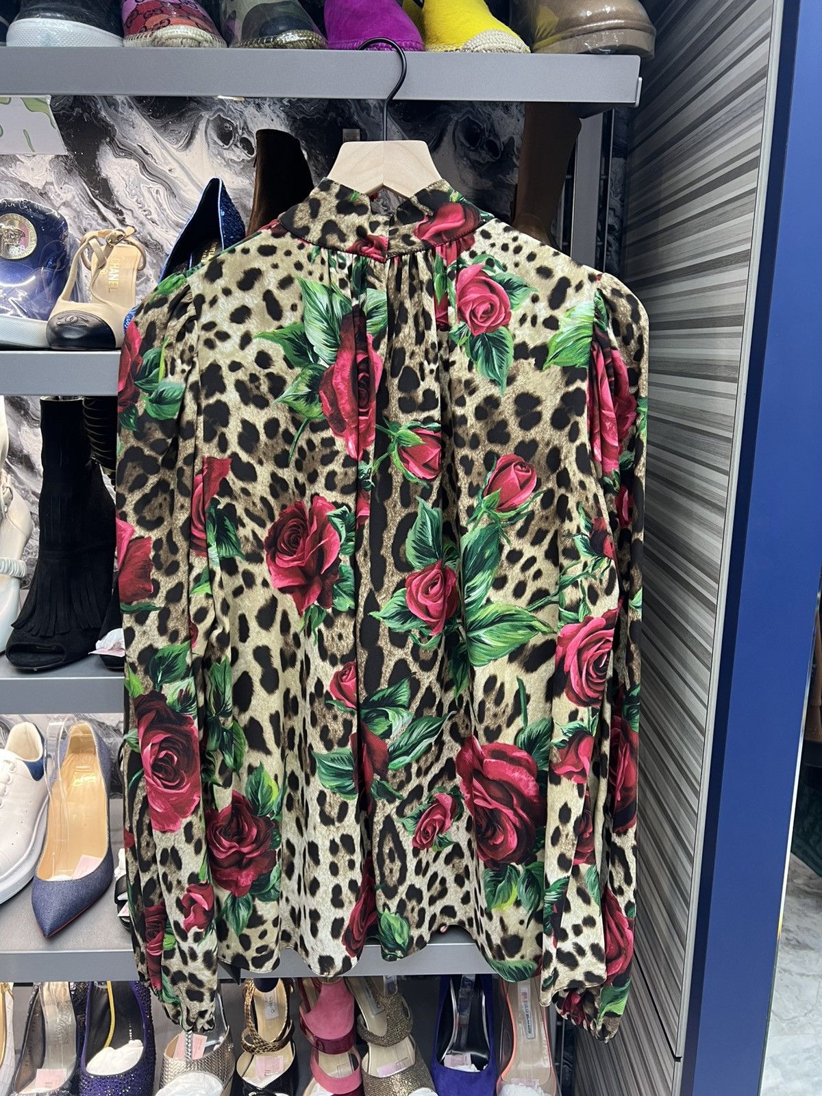 Dolce & Gabbana Dolce & Gabbana Rose Silk Blouse Size M / US 6-8 / IT 42-44 - 2 Thumbnail