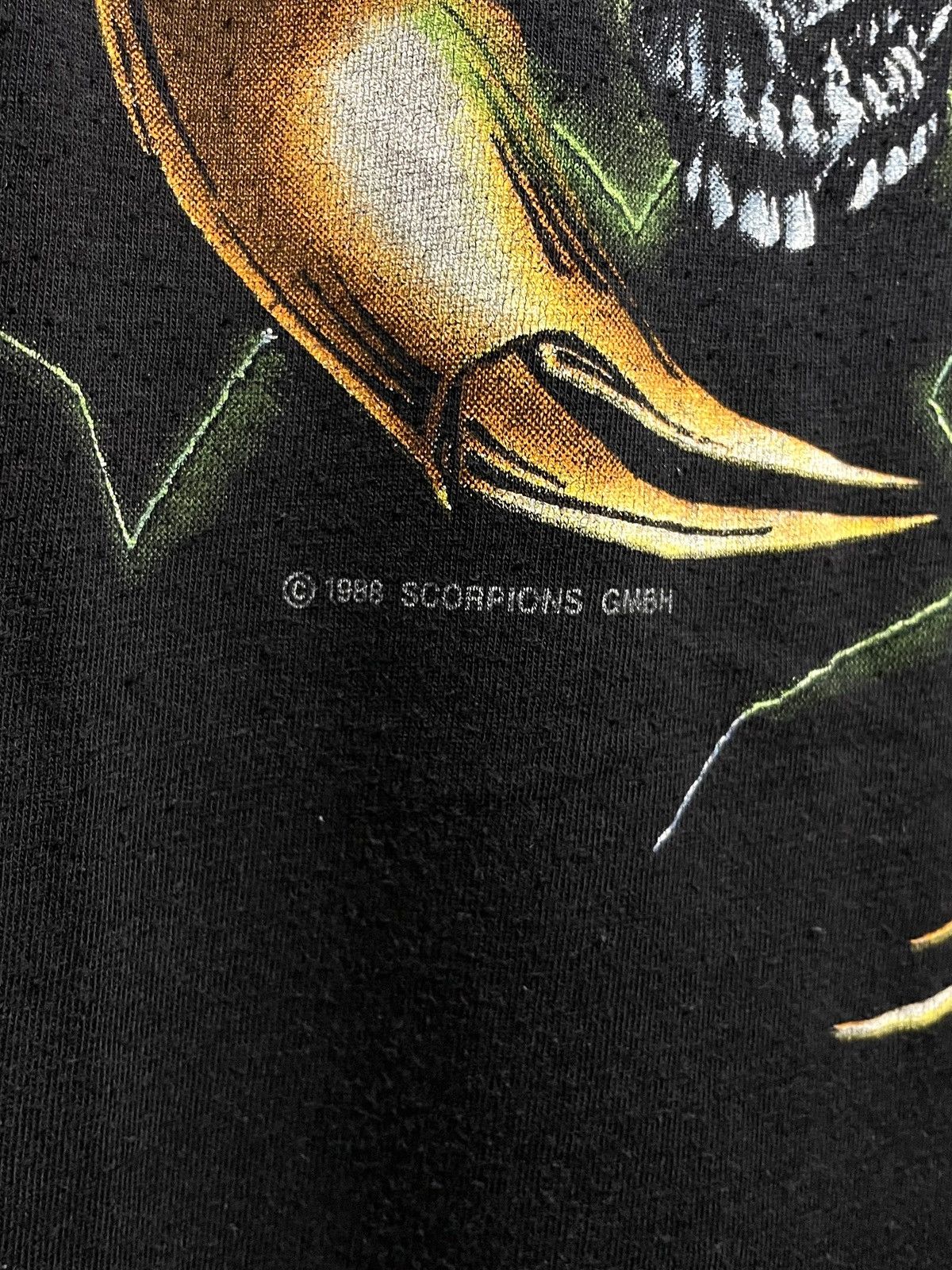 Band Tees Vintage 1988 Scorpions Tour Concert Rock Metal Band T-Shirt Size US M / EU 48-50 / 2 - 6 Thumbnail