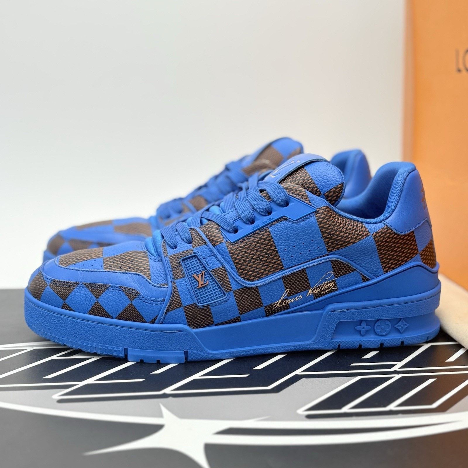 Louis Vuitton 8.5-9 US Louis Vuitton Trainer ' Blue Brown Checker ' CLEAN! Size US 9 / EU 42 - 1 Thumbnail