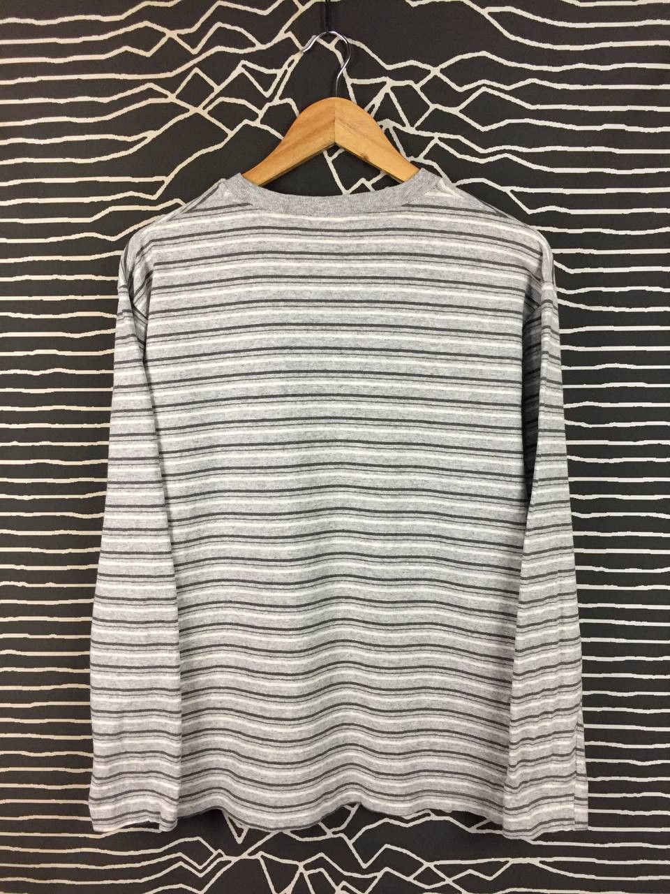 Uniqlo Vtg Uniqlo Made In USA Striped Long Sleeve Crewneck Tee Size US L / EU 52-54 / 3 - 5 Thumbnail