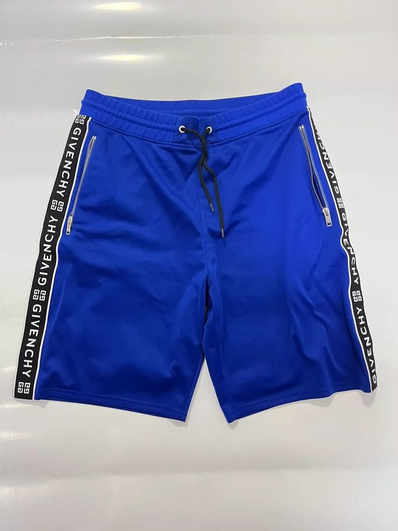Givenchy Givenchy Classic Short Pants 2506-Nextarrow Size US 30 / EU 46 - 1 Thumbnail