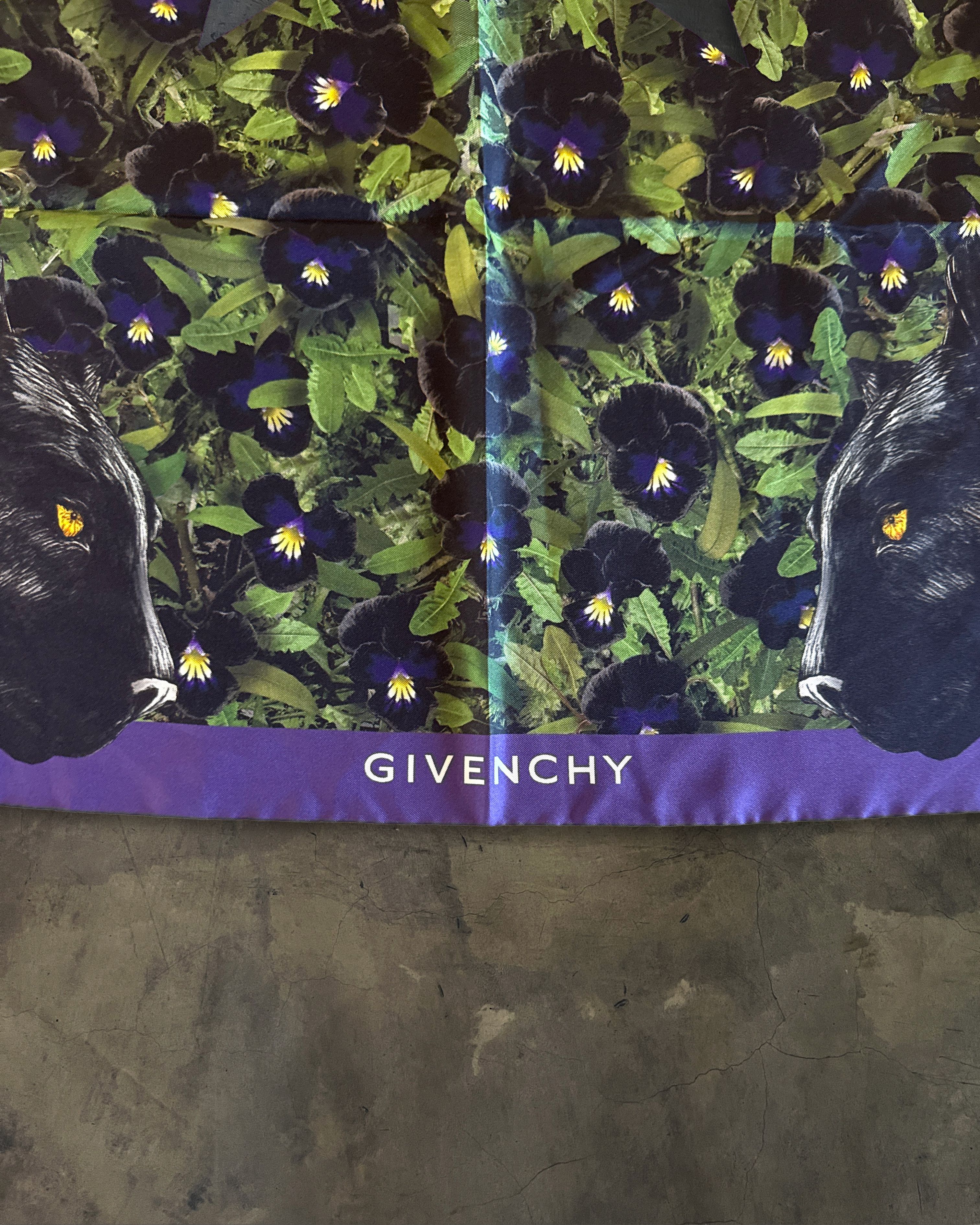 Givenchy GIVENCHY SS2011 PANTHER & VIOLET SILK SCARF Size ONE SIZE - 3 Thumbnail