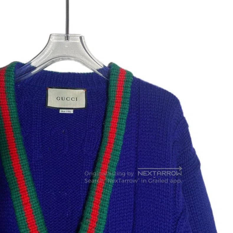 Gucci Gucci Dark blue striped logo letter inlaid wool V-neck sin Size US M / EU 48-50 / 2 - 4 Thumbnail