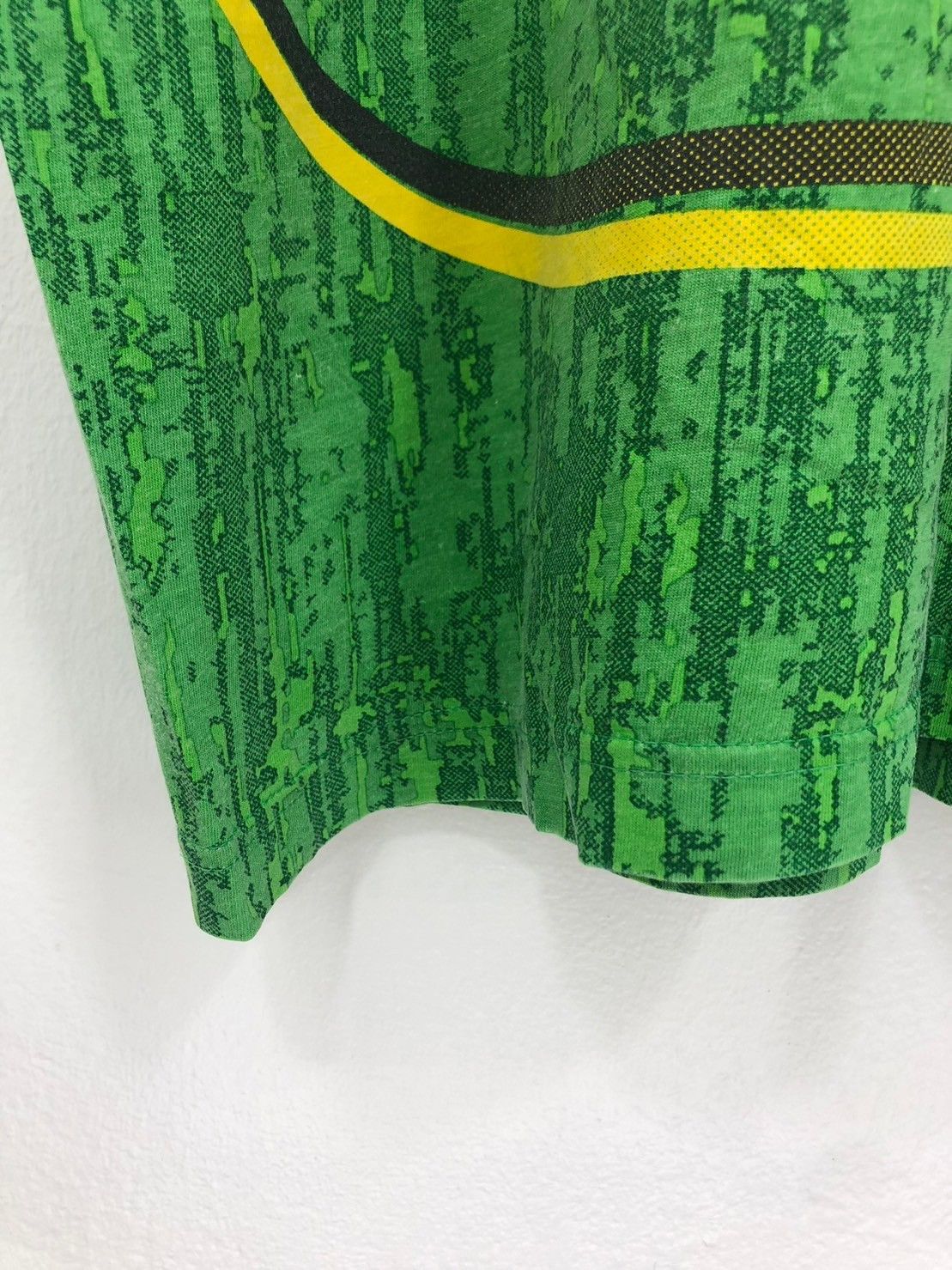 Body Glove × Vintage Vintage 90's Body Glove Over Print shirt wts01 Size US L / EU 52-54 / 3 - 7 Thumbnail